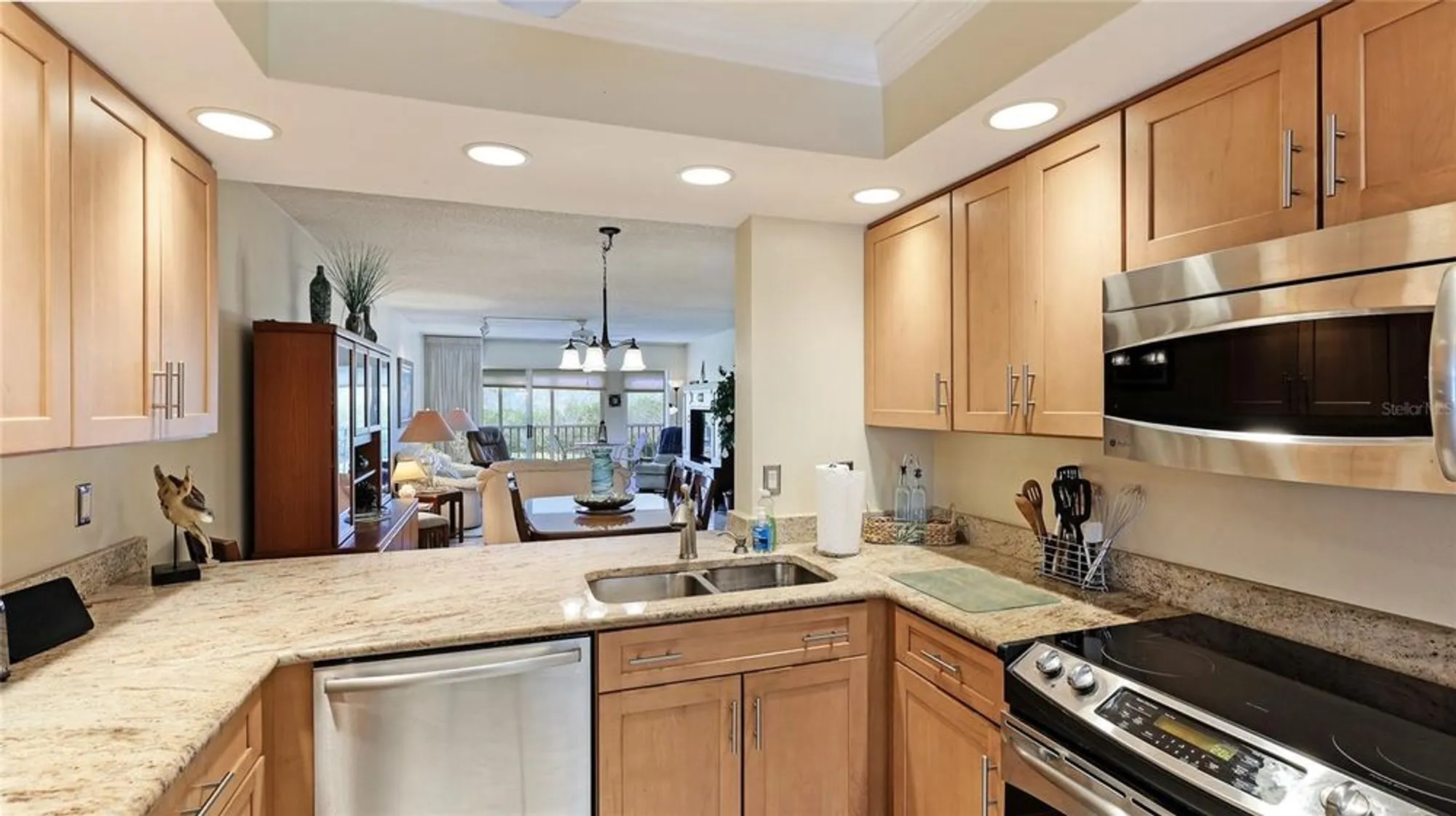 Property Slideshow image 7 of 73 | 1109 edgewater cir # 1109, Bradenton, FL, 34209
