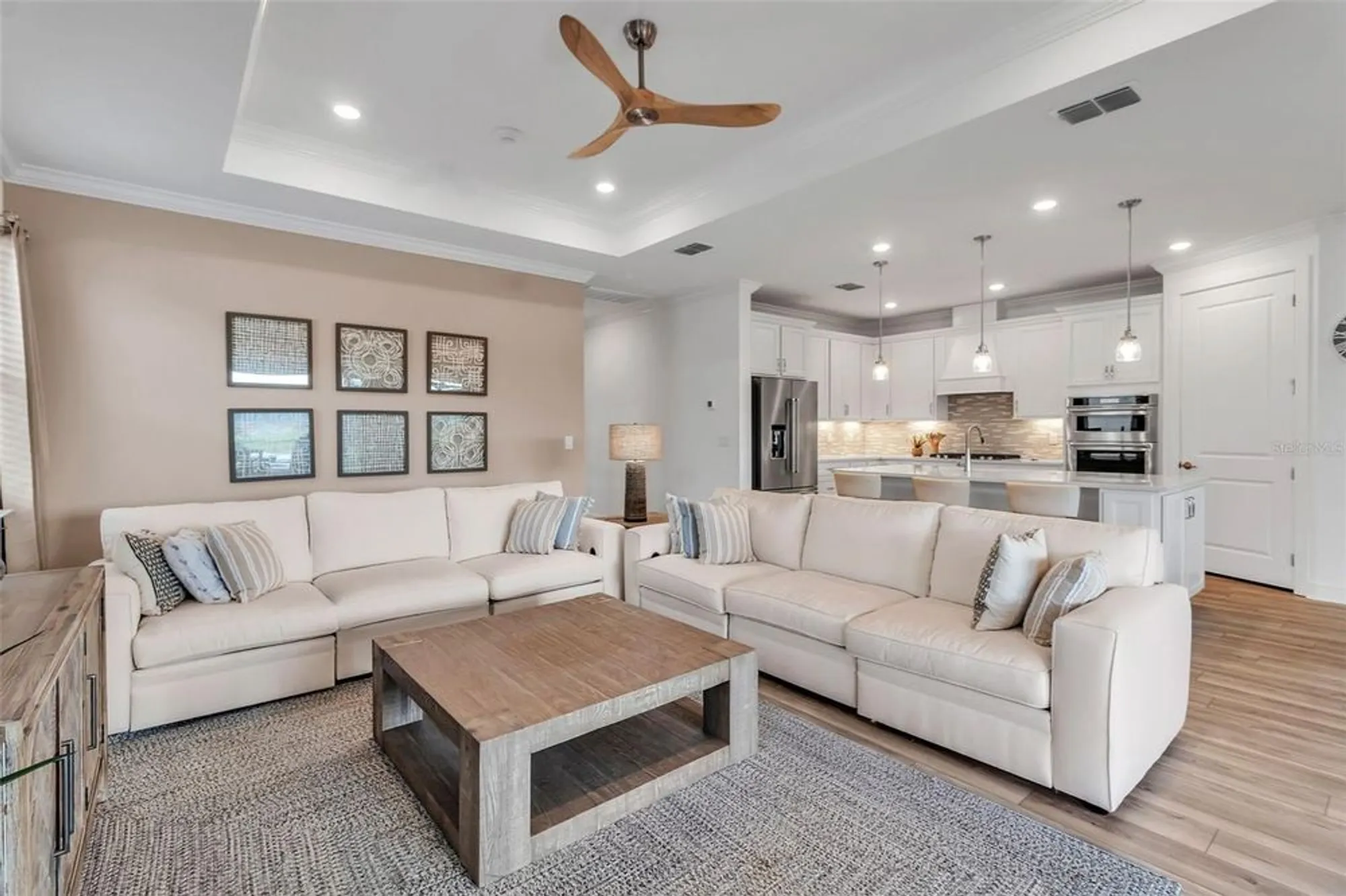 Property Slideshow image 19 of 79 | 10724 spring tide way, Parrish, FL, 34219