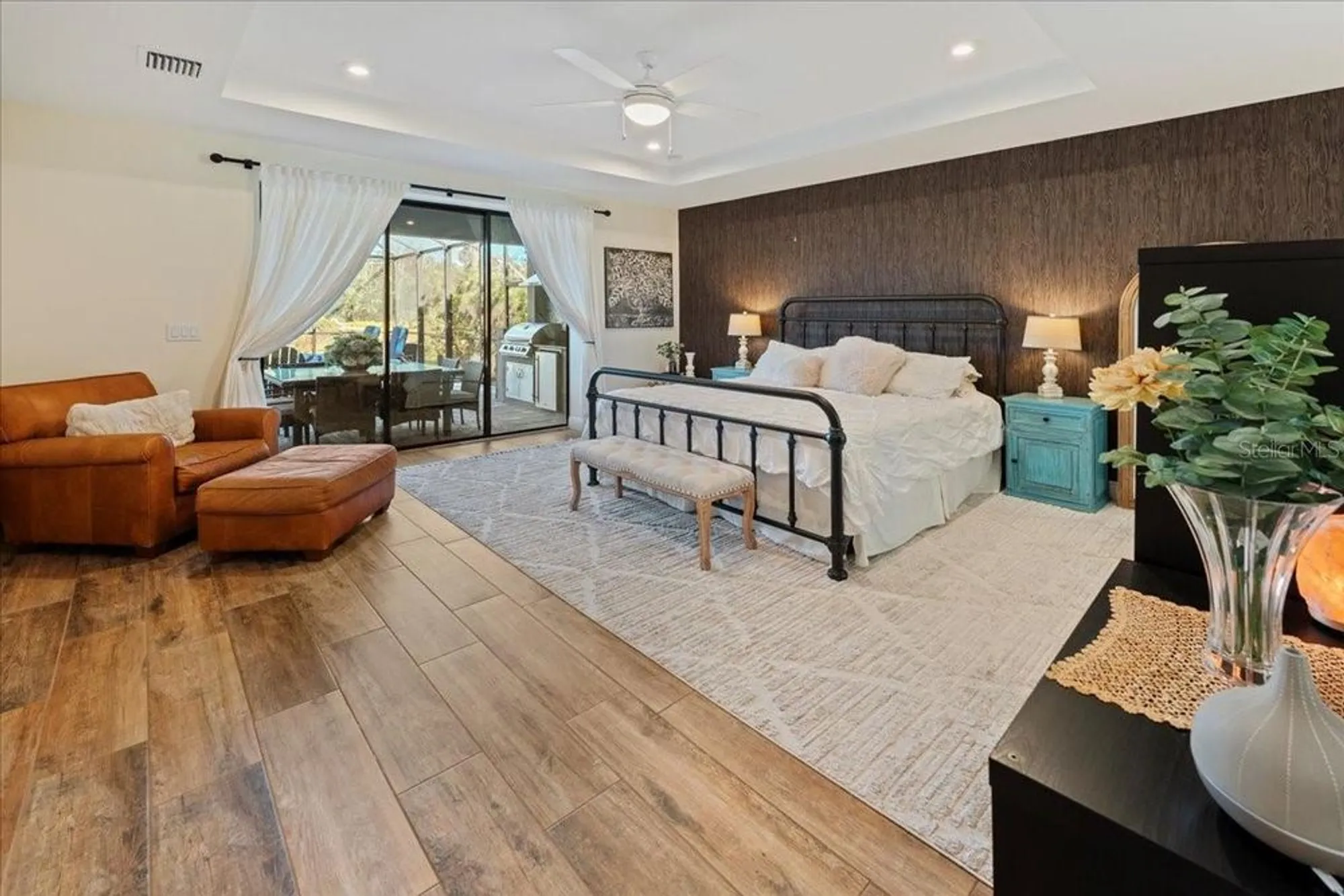 Property Slideshow image 35 of 86 | 10215 milky way cir, Sarasota, FL, 34241