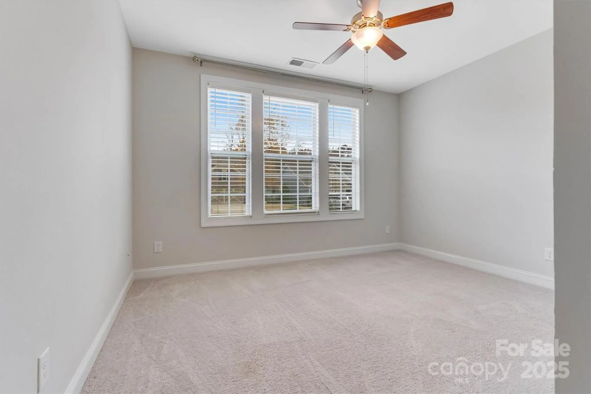 Property Slideshow image 24 of 37 | 8210 festival way, Charlotte, NC, 28215