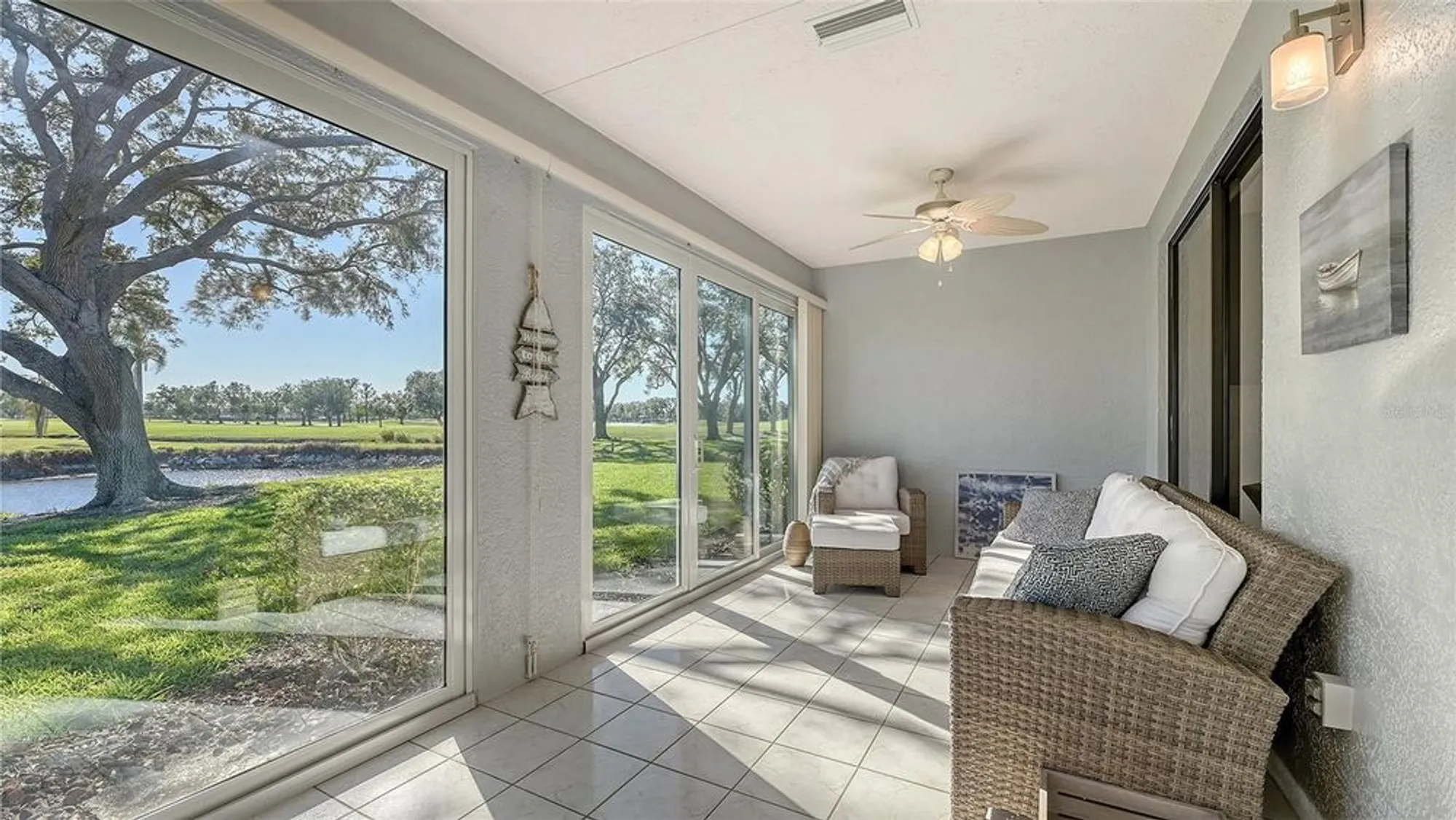 Property Slideshow image 18 of 95 | 7320 golf pointe cir, Sarasota, FL, 34243