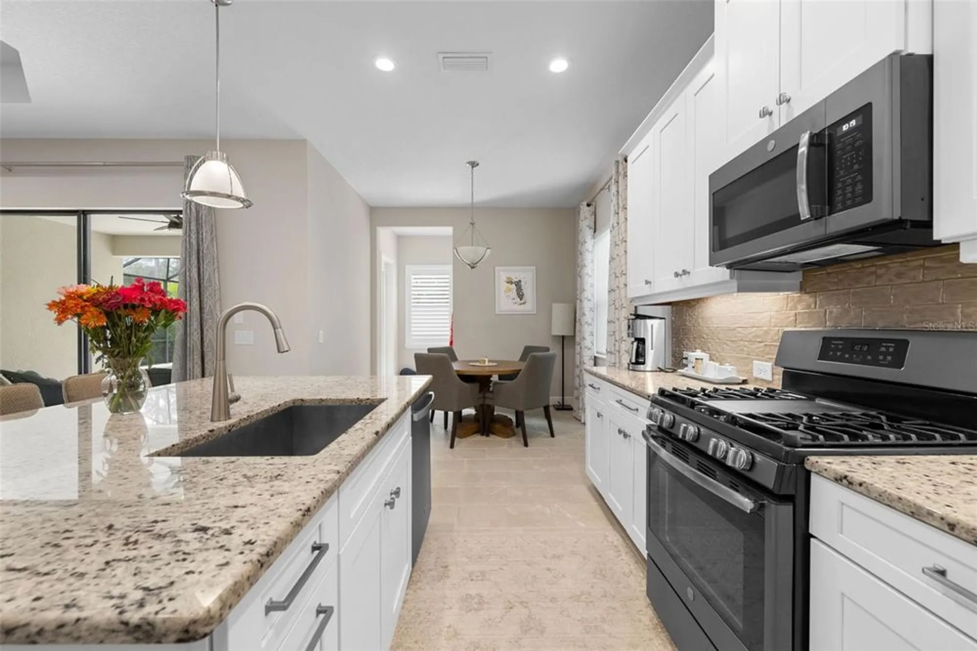 Property Slideshow image 10 of 47 | 11981 hunters creek rd, Venice, FL, 34293