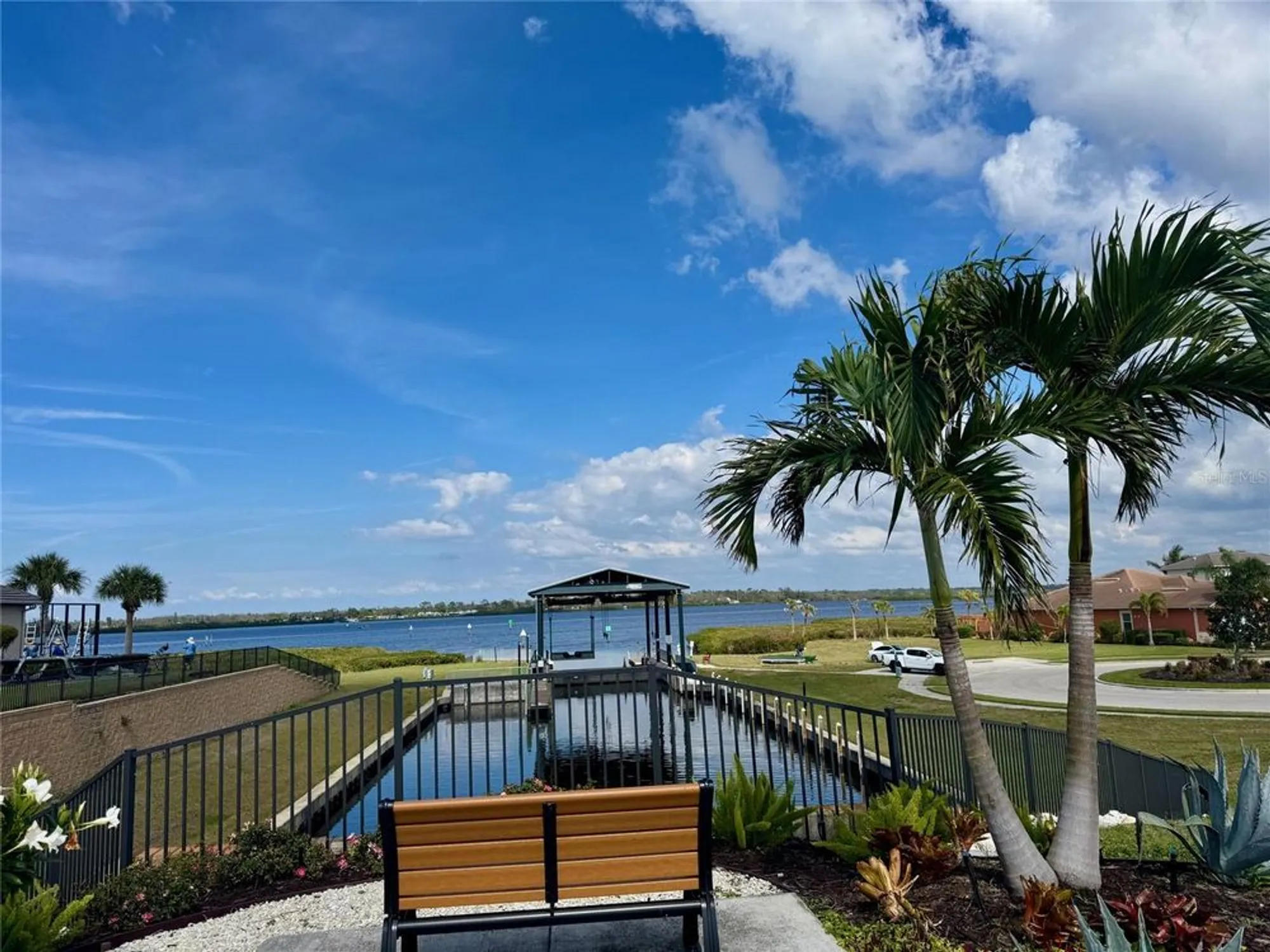 Property Slideshow image 43 of 56 | 5040 lake overlook ave, Bradenton, FL, 34208