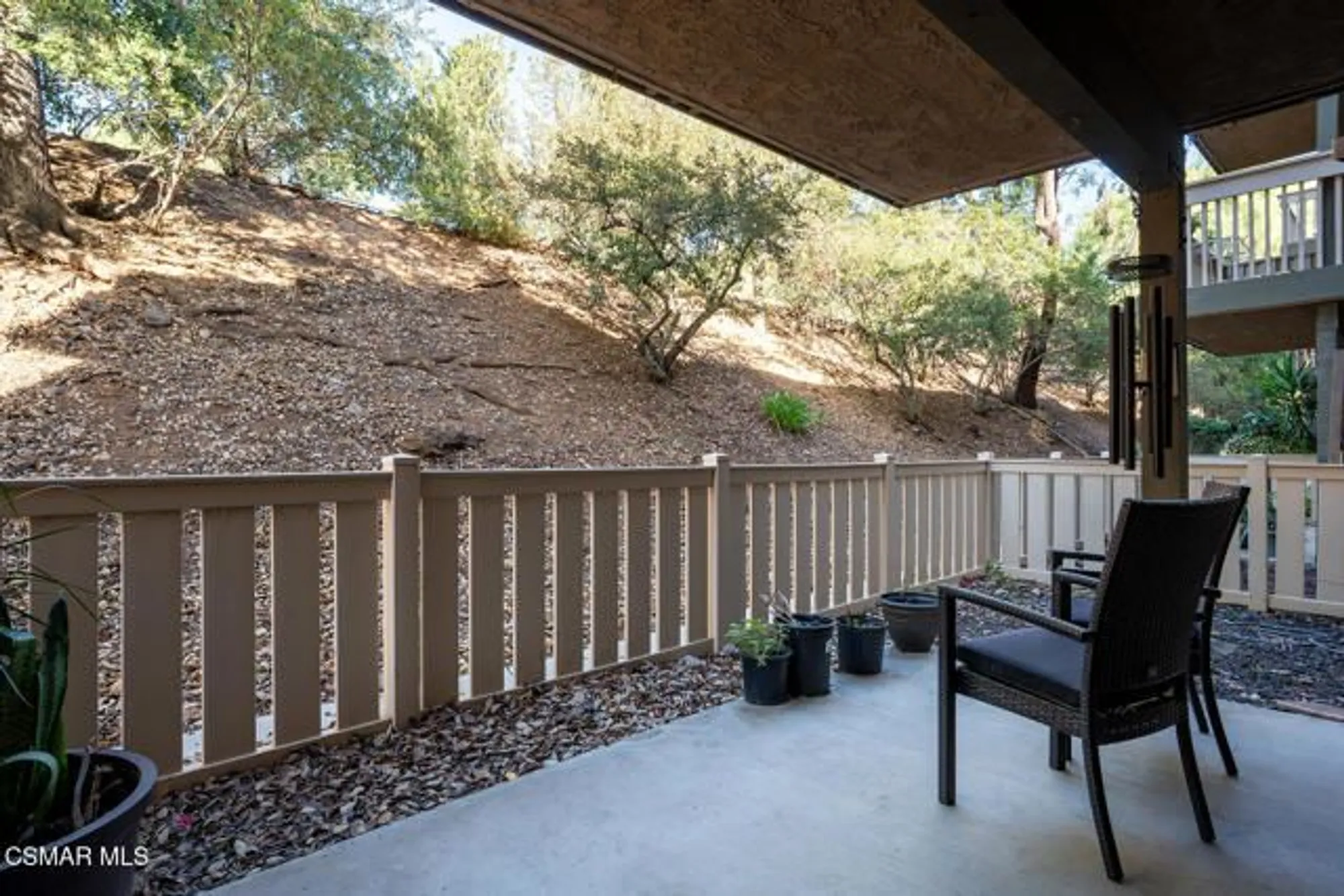 Property Slideshow image 13 of 20 | 327 chestnut hill ct 11, Thousand Oaks, CA, 91360
