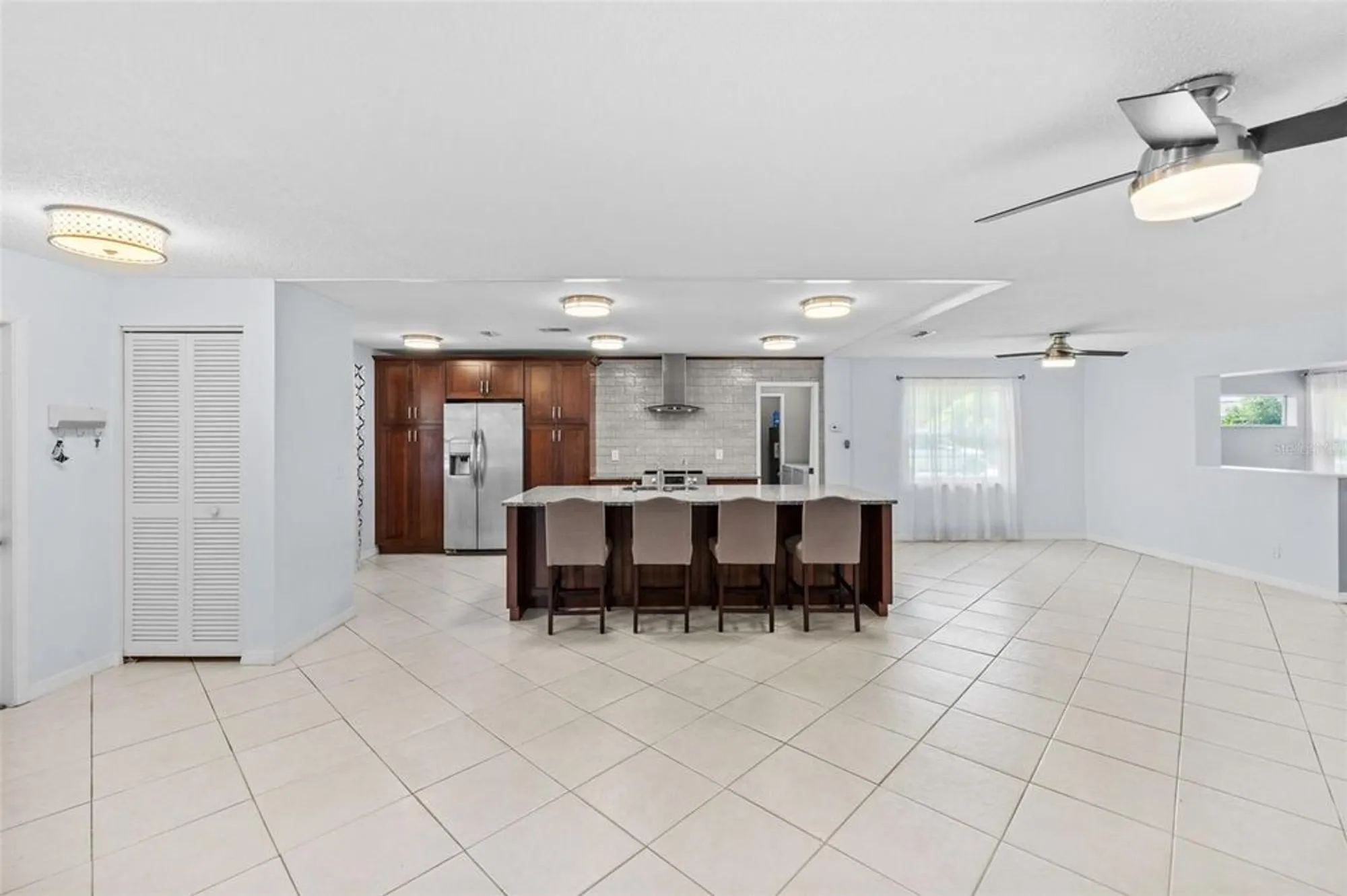 Property Slideshow image 15 of 70 | 7082 w country club dr n # 7082, Sarasota, FL, 34243