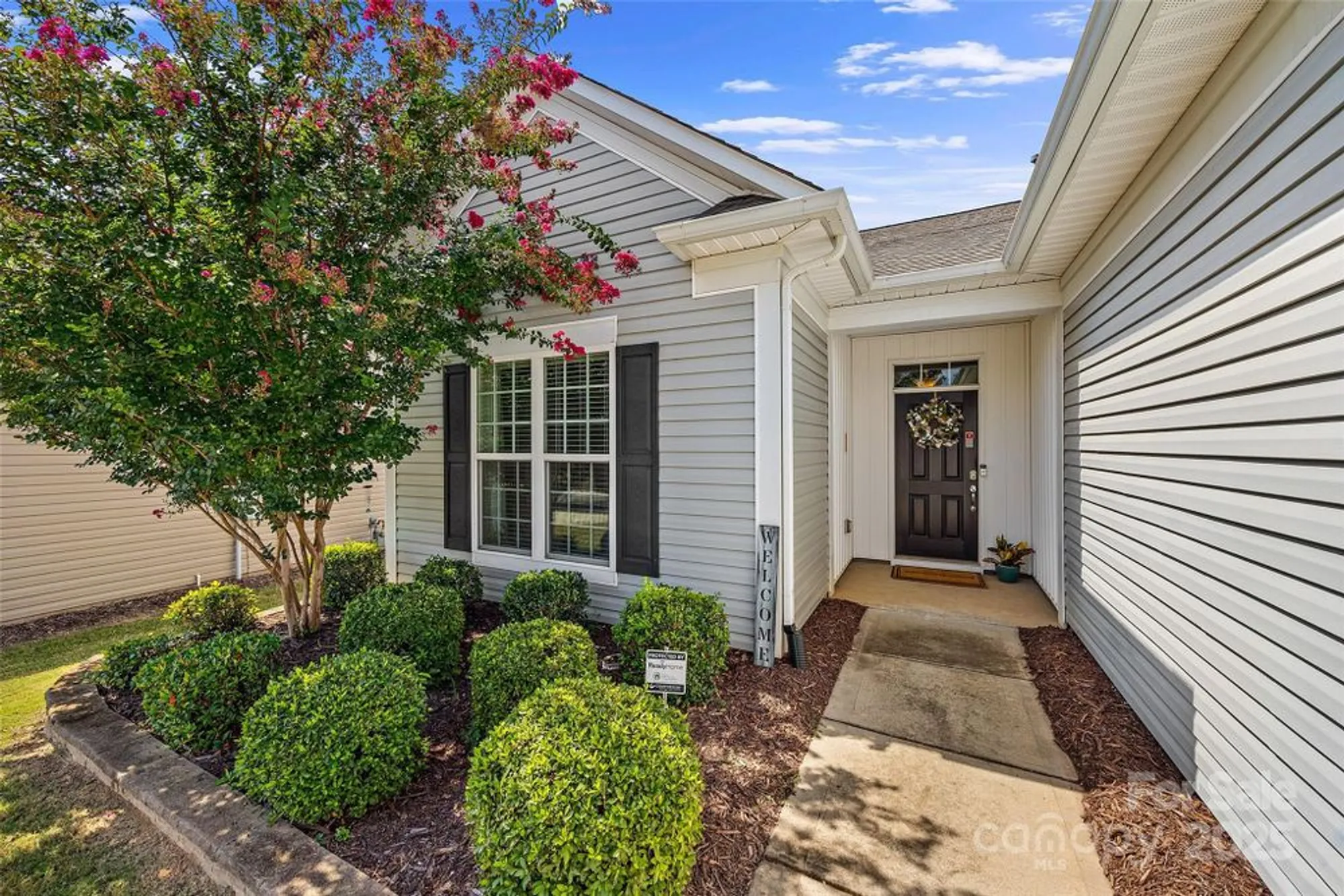 Property Slideshow image 1 of 32 | 20151 dovekie ln, Fort Mill, SC, 29707