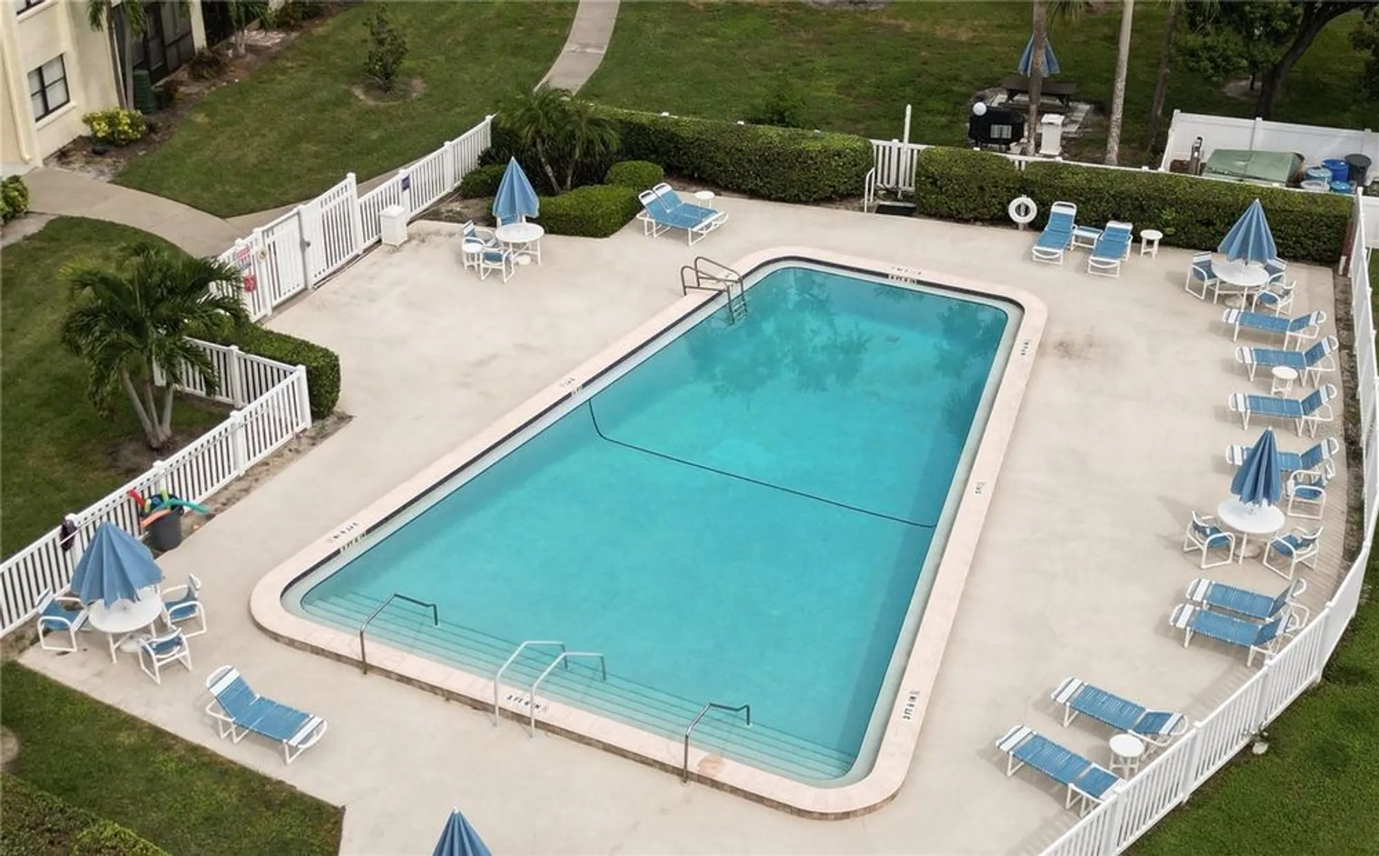 Property Slideshow image 16 of 23 | 14130 rosemary ln apt 4313, Largo, FL, 33774