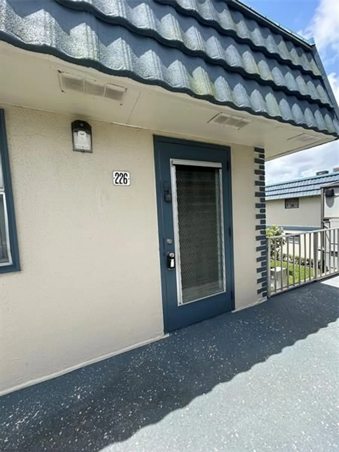 Property Slideshow image 3 of 20 | 226 brittany e unit e, Delray Beach, FL, 33446