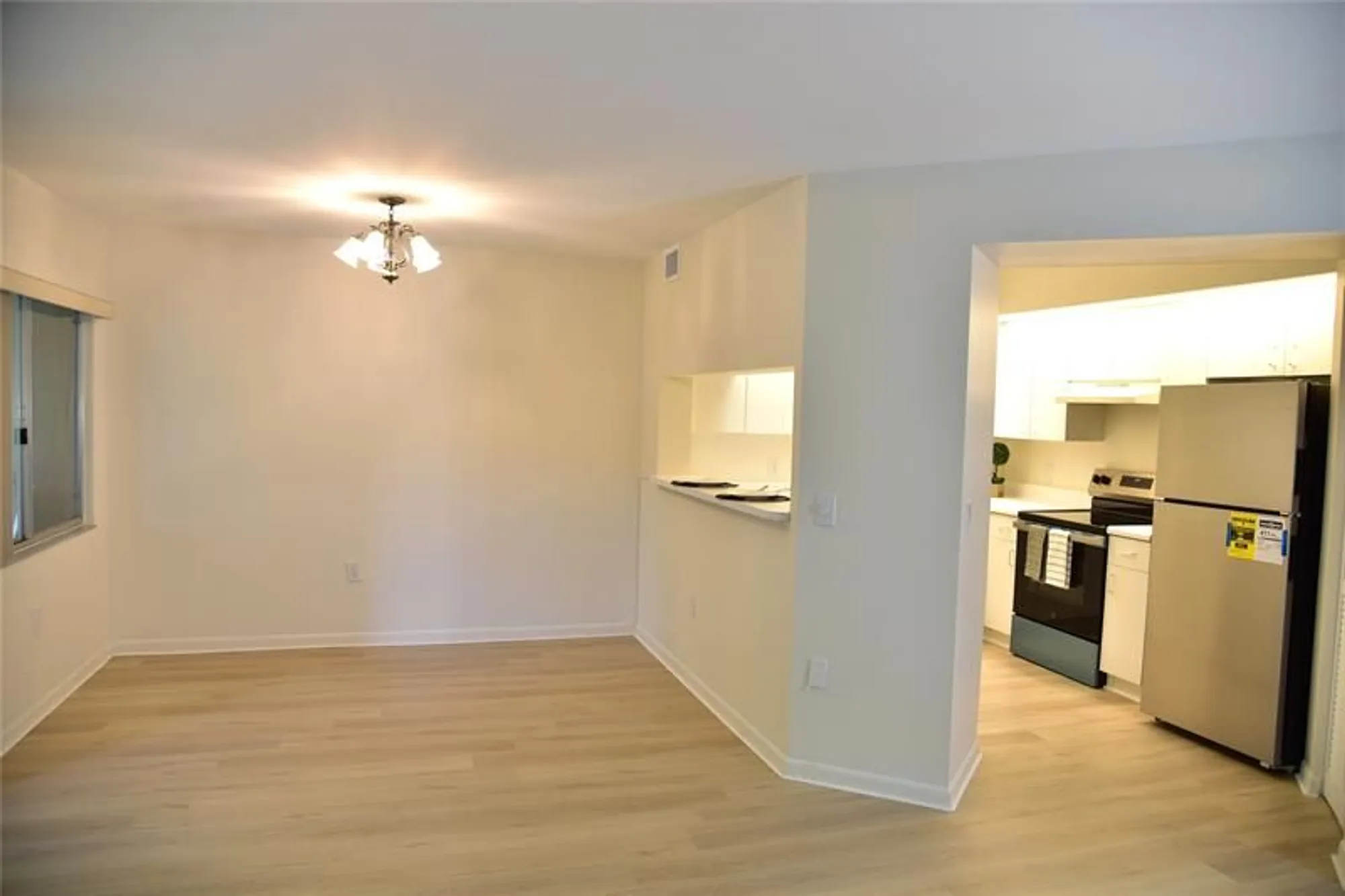 Property Slideshow image 7 of 21 | 801 sw 138th ave e402, Pembroke Pines, FL, 33027