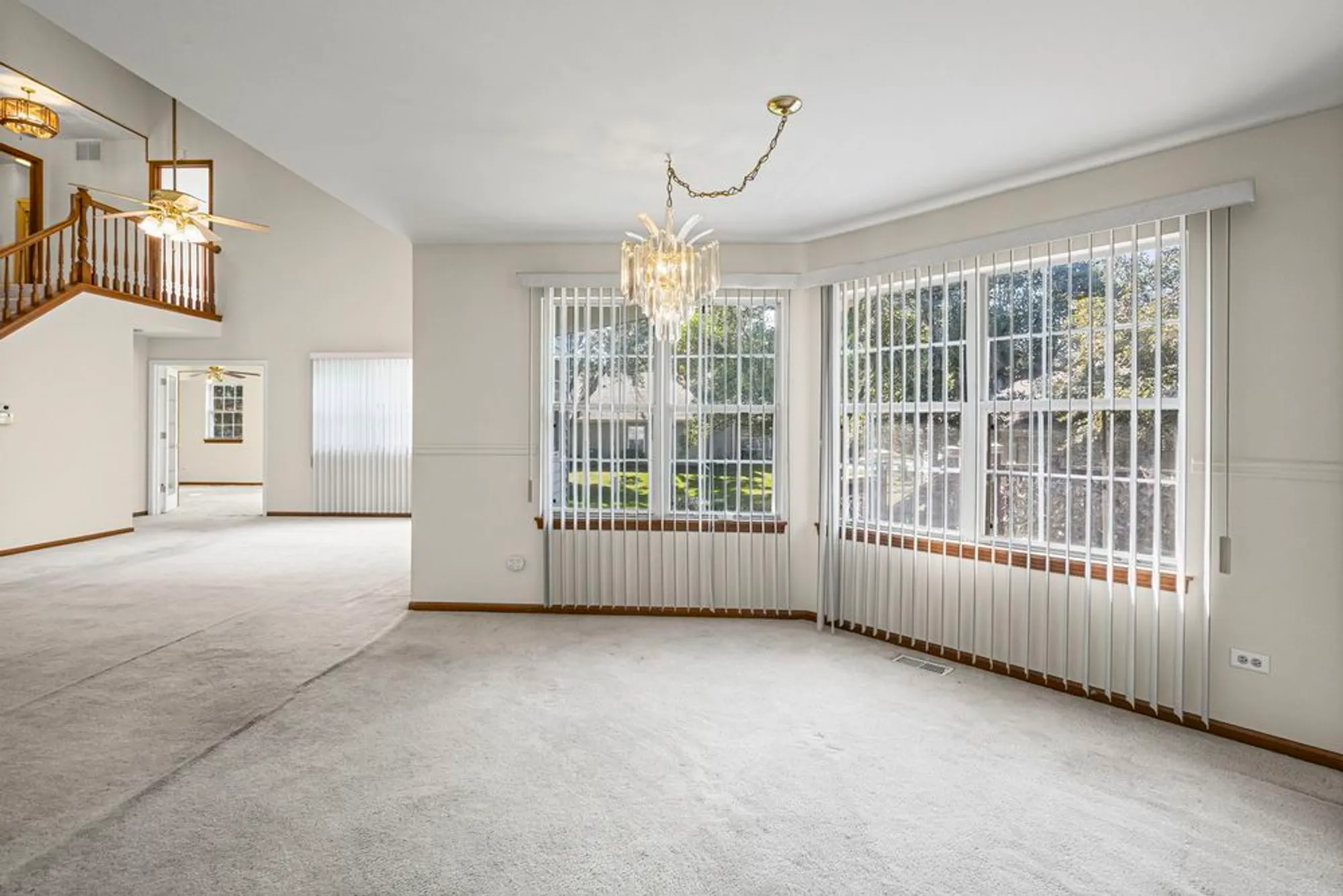 Property Slideshow image 5 of 29 | 21220 silktree cir, Plainfield, IL, 60544