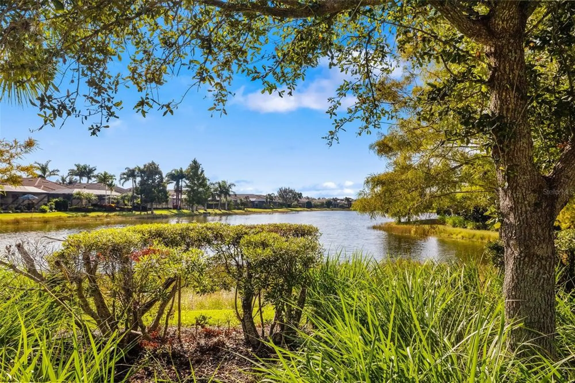 Property Slideshow image 6 of 55 | 5043 serata dr, Bradenton, FL, 34211