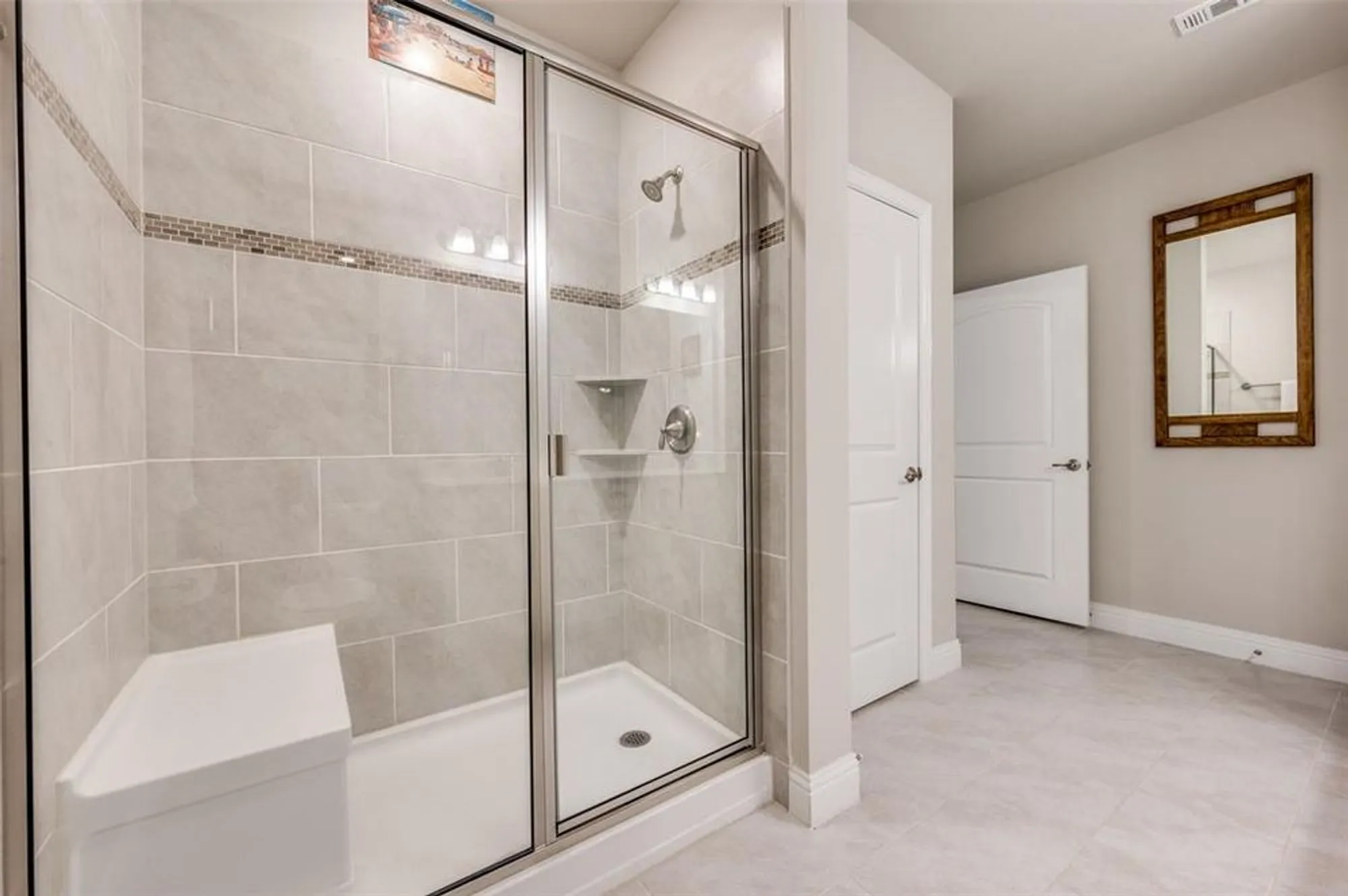Property Slideshow image 9 of 35 | 1735 wittington pl apt 1207, Dallas, TX, 75234