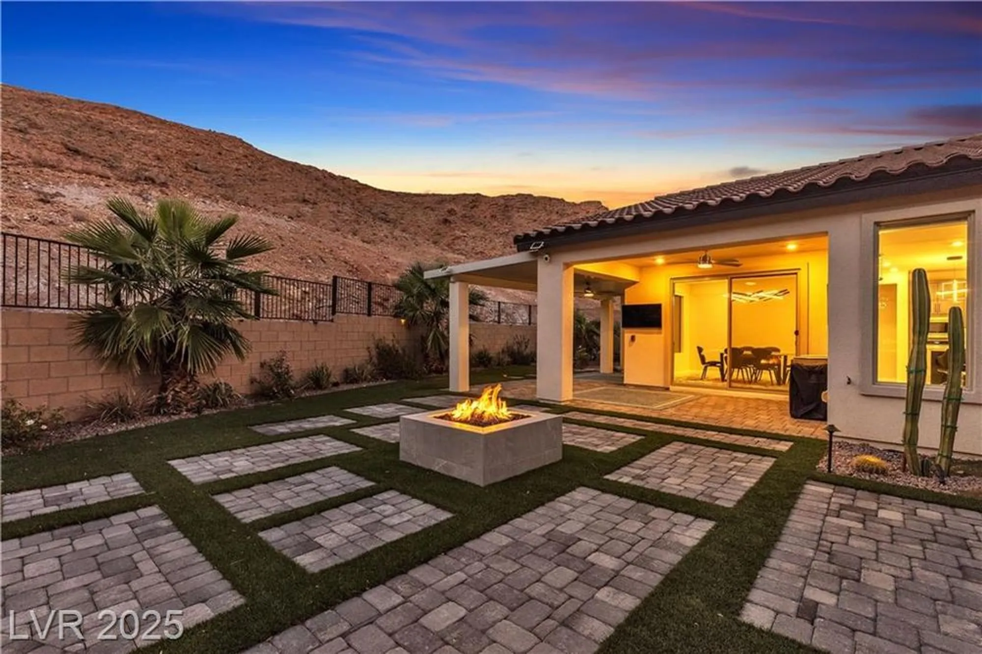 Property Slideshow image 50 of 76 | 11 acacia creek ct, Henderson, NV, 89011
