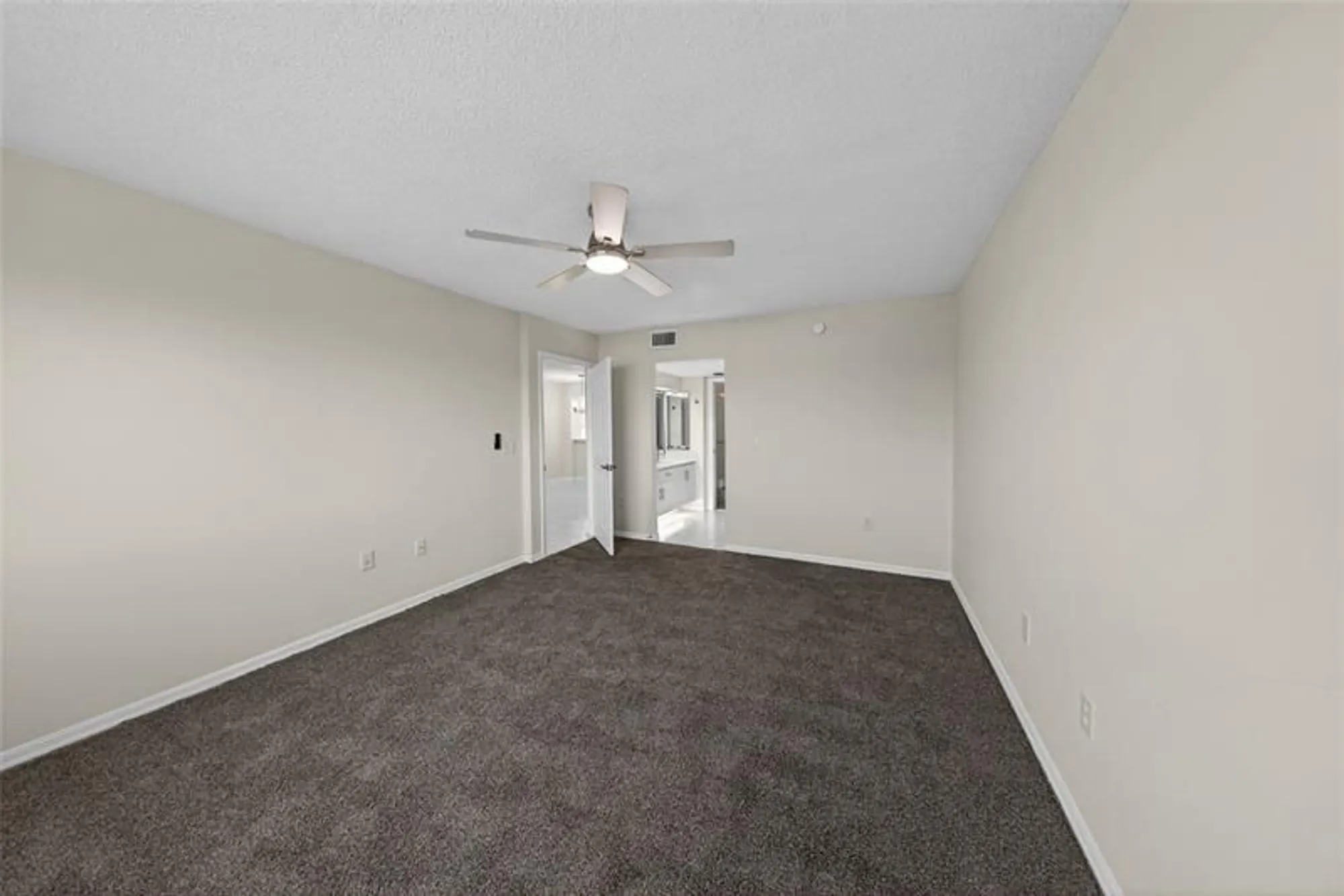 Property Slideshow image 29 of 39 | 7882 trent dr 310, Tamarac, FL, 33321