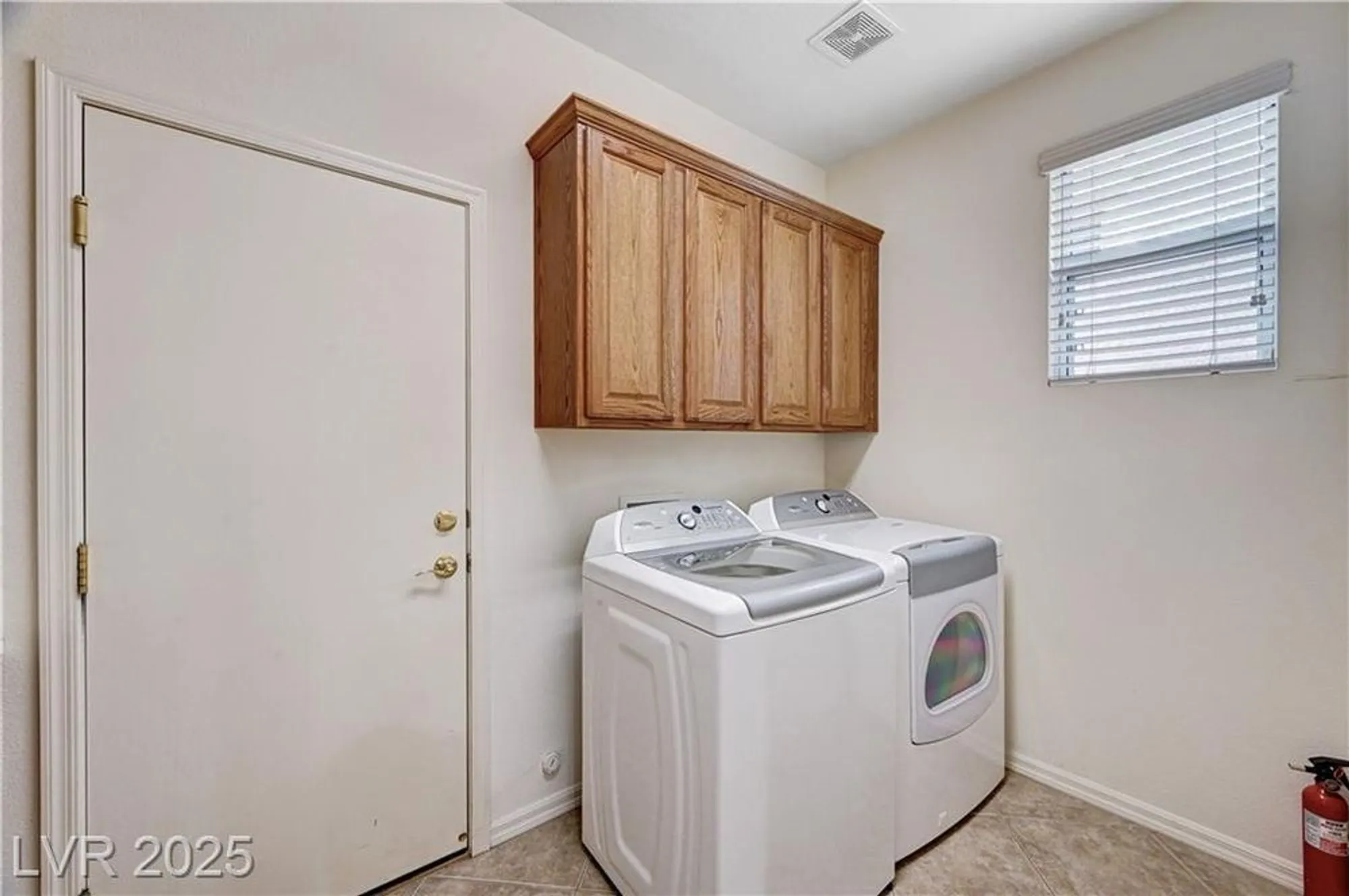 Property Slideshow image 30 of 96 | 10372 abisso dr, Las Vegas, NV, 89135
