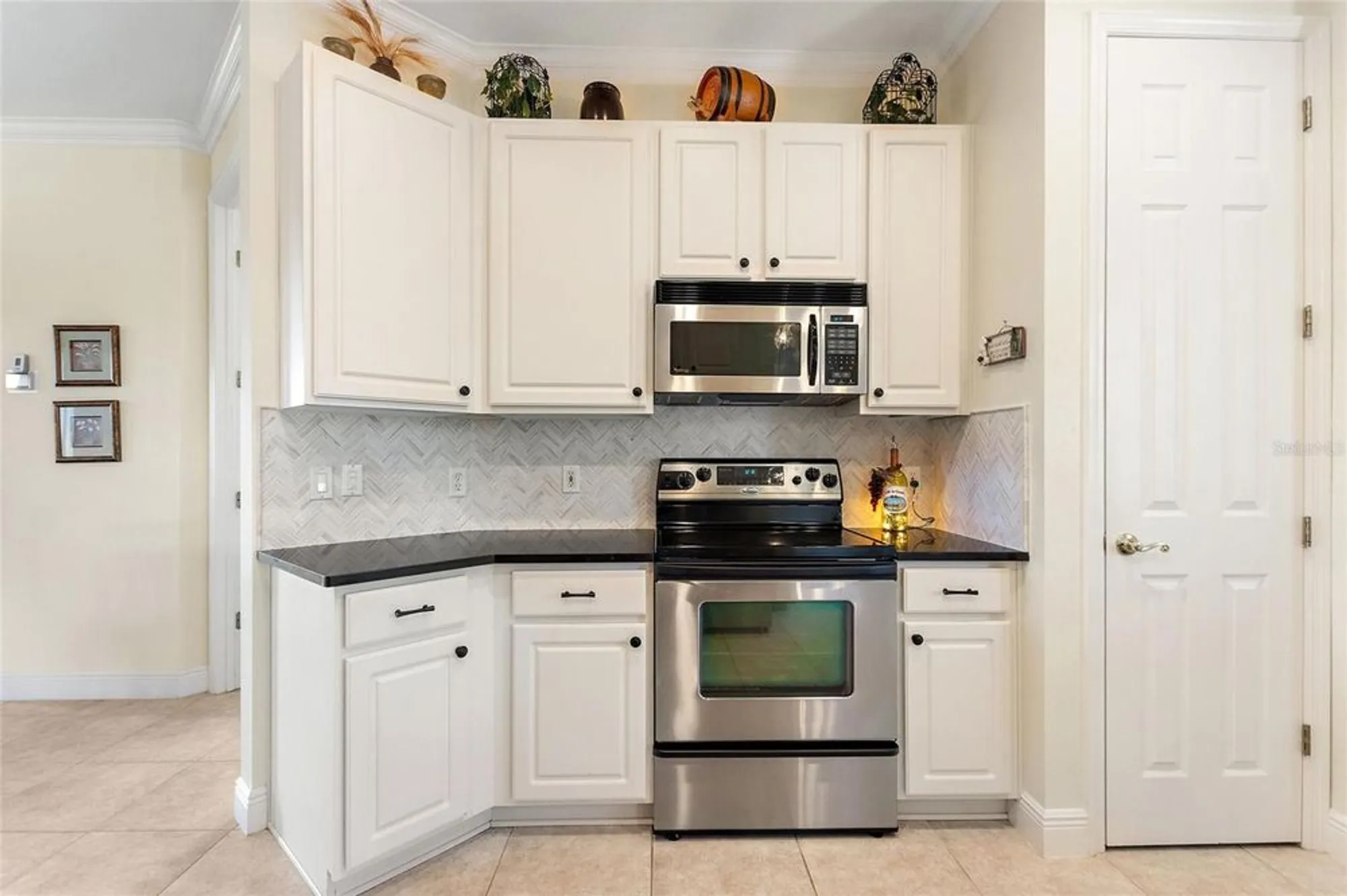 Property Slideshow image 13 of 90 | 657 glendora rd, Kissimmee, FL, 34759