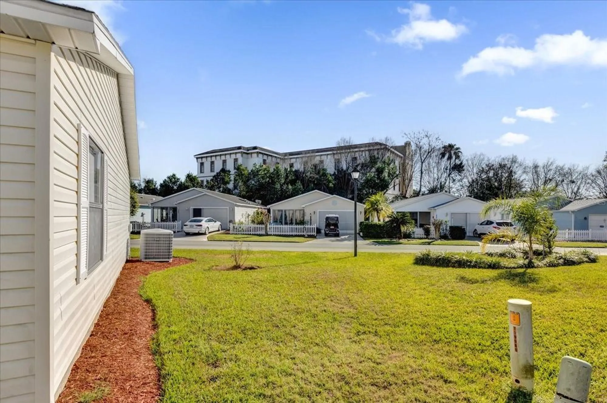 Property Slideshow image 30 of 31 | 202 estrada pl, The Villages, FL, 32159