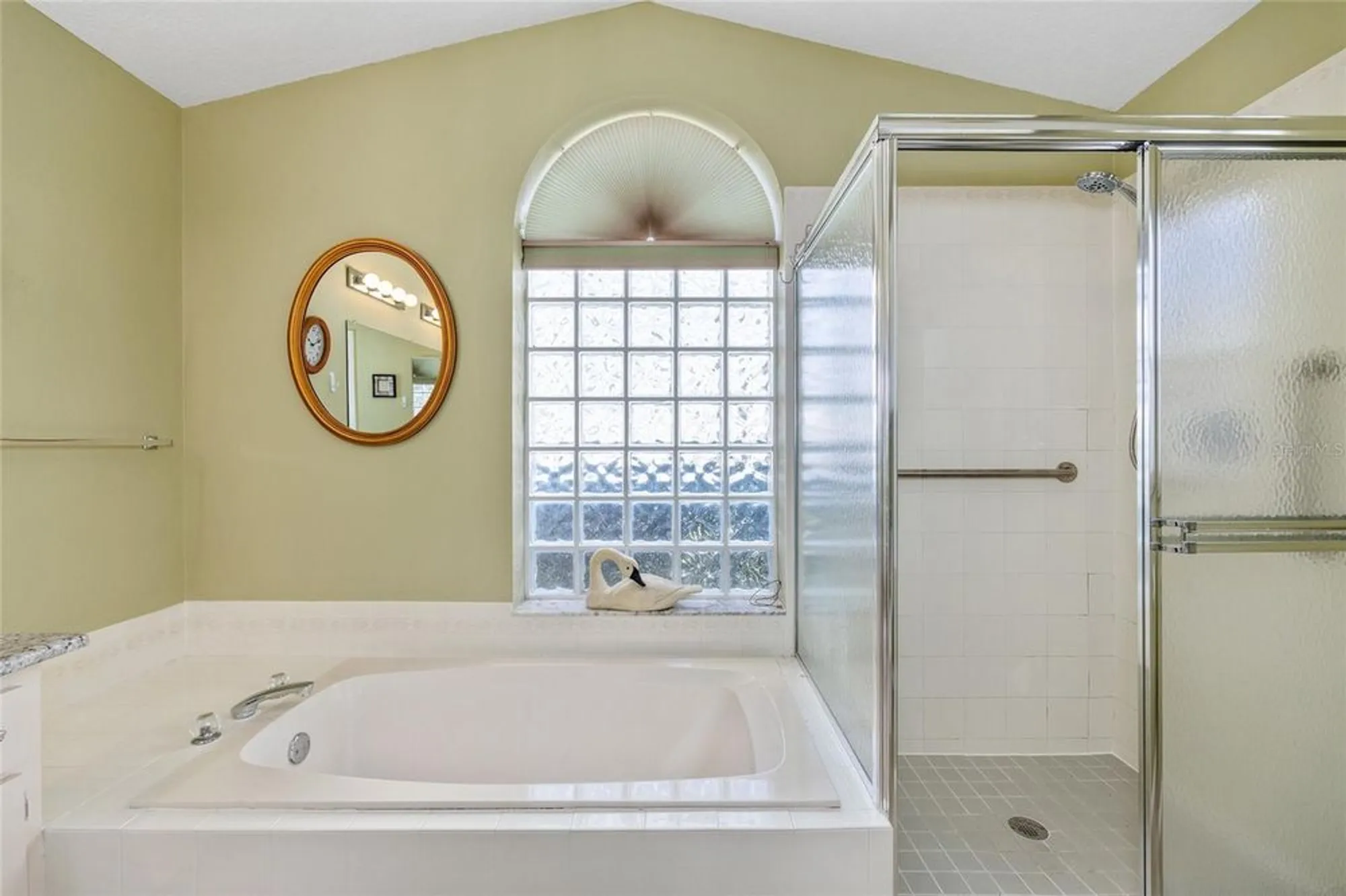 Property Slideshow image 23 of 49 | 5140 nw 25th loop, Ocala, FL, 34482