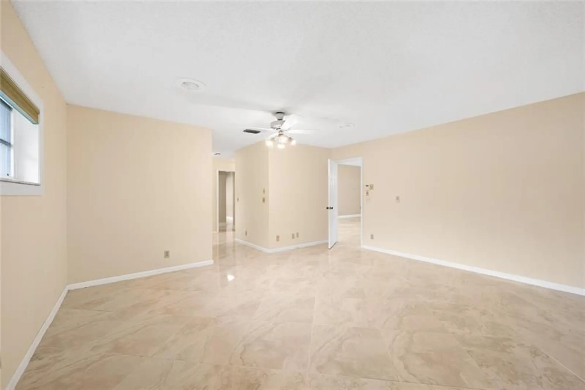 Property Slideshow image 25 of 43 | 10911 greentrail dr, Boynton Beach, FL, 33436