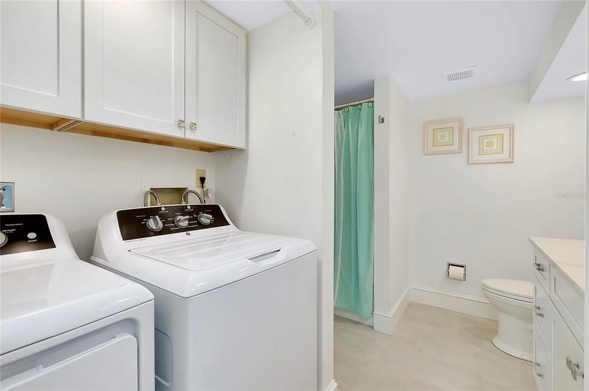 Property Slideshow image 44 of 68 | 433 cerromar ln 430, Venice, FL, 34293