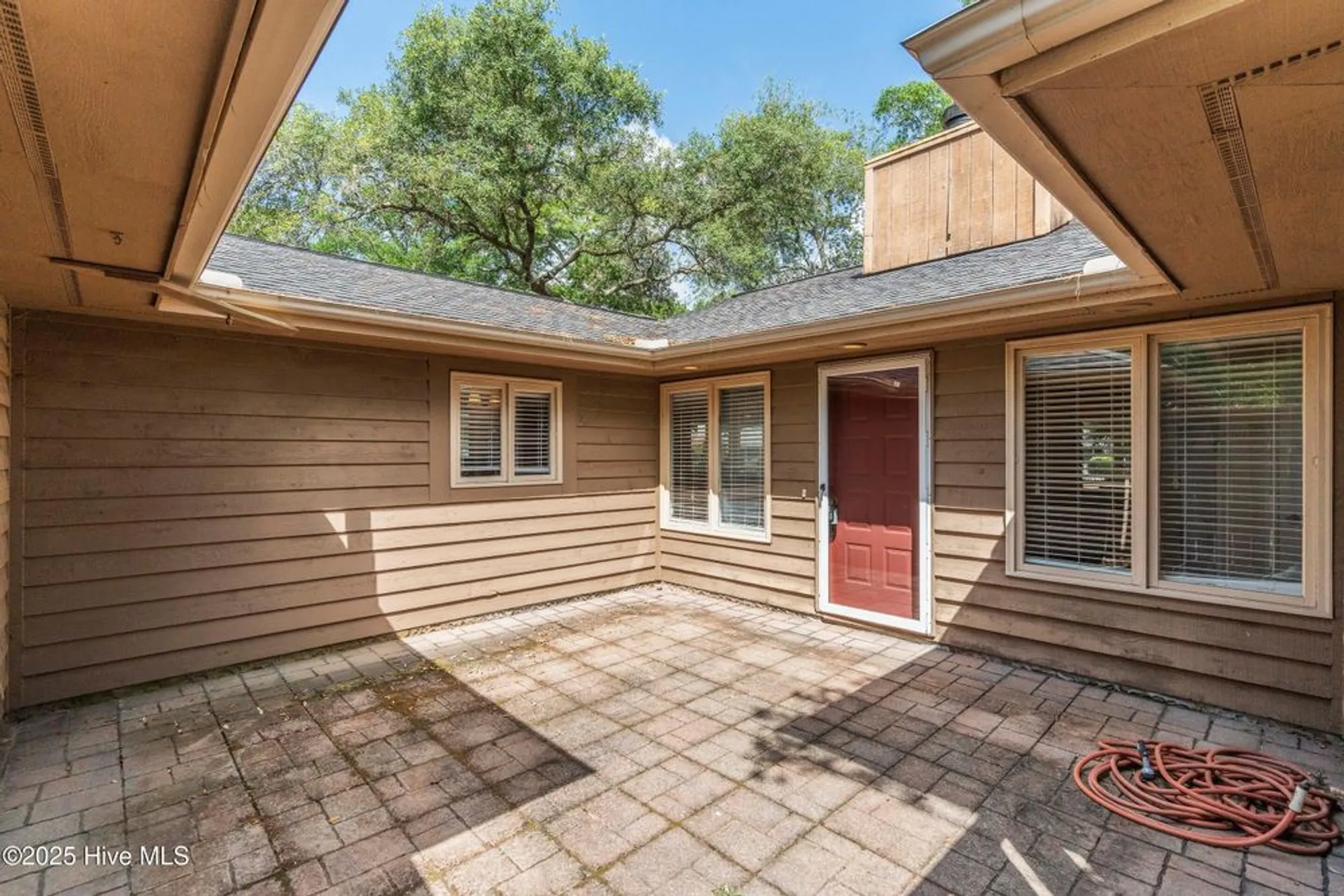 Property Slideshow image 4 of 54 | 608 camellia ln, Sunset Beach, NC, 28468