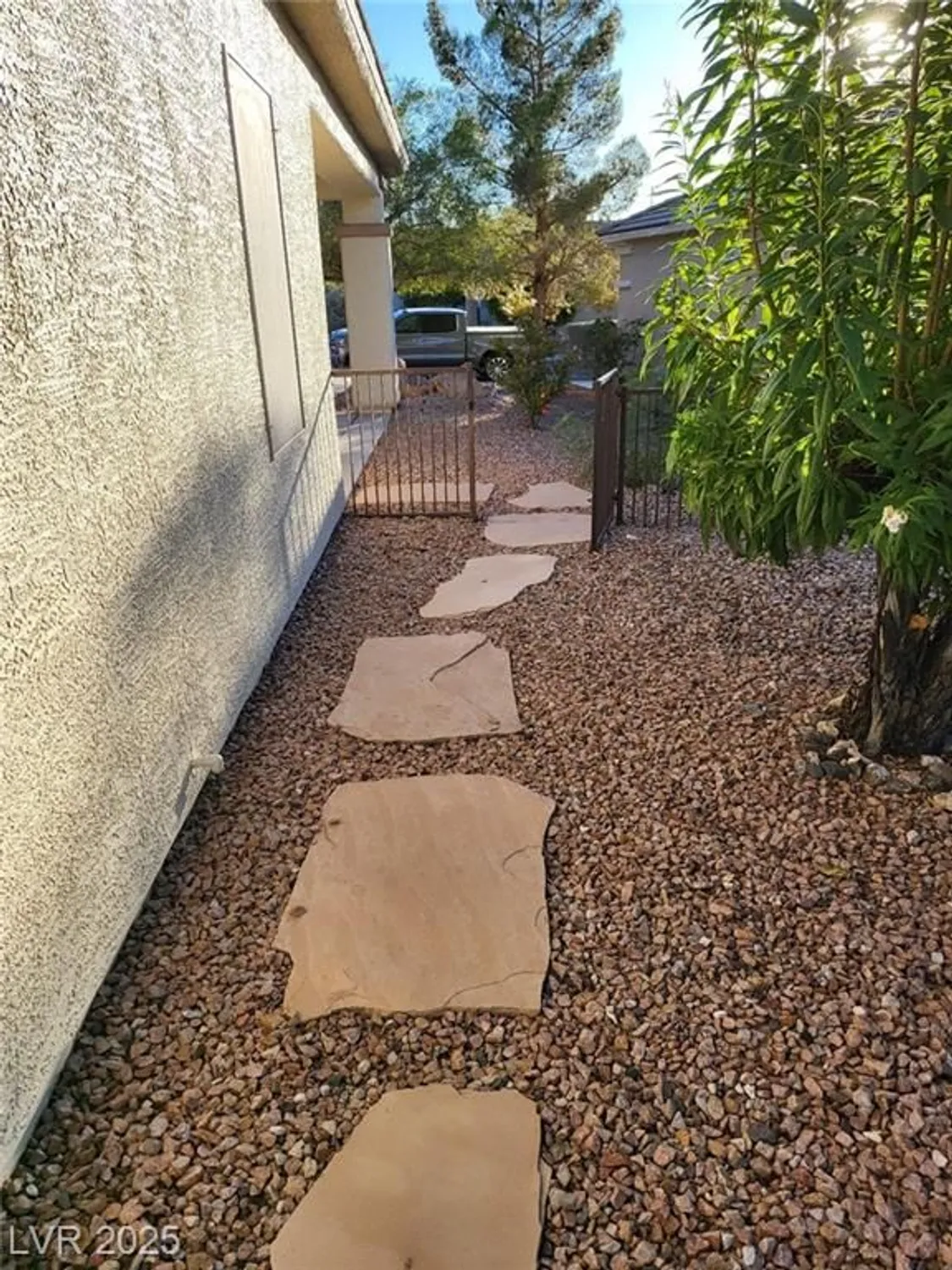 Property Slideshow image 15 of 22 | 1376 forlana dr, Henderson, NV, 89052