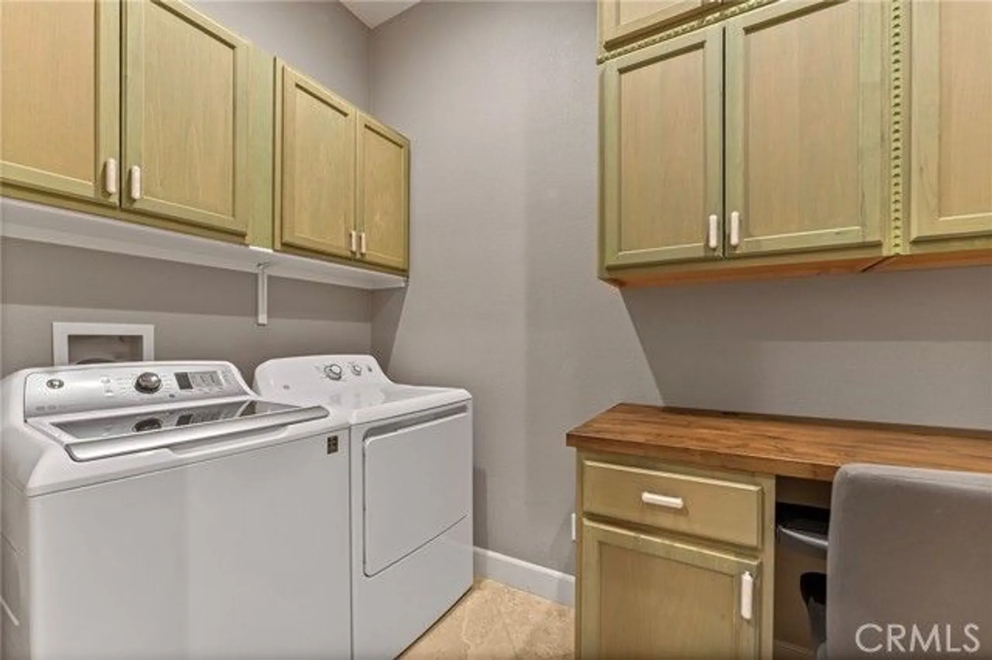 Property Slideshow image 39 of 49 | 18861 latigo st, Apple Valley, CA, 92308