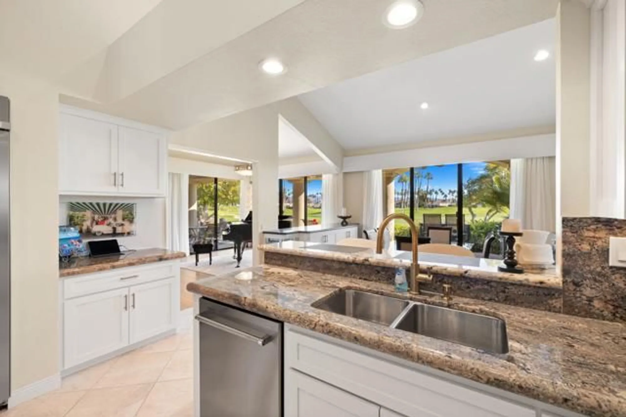 Property Slideshow image 20 of 73 | 55556 pinehurst, La Quinta, CA, 92253