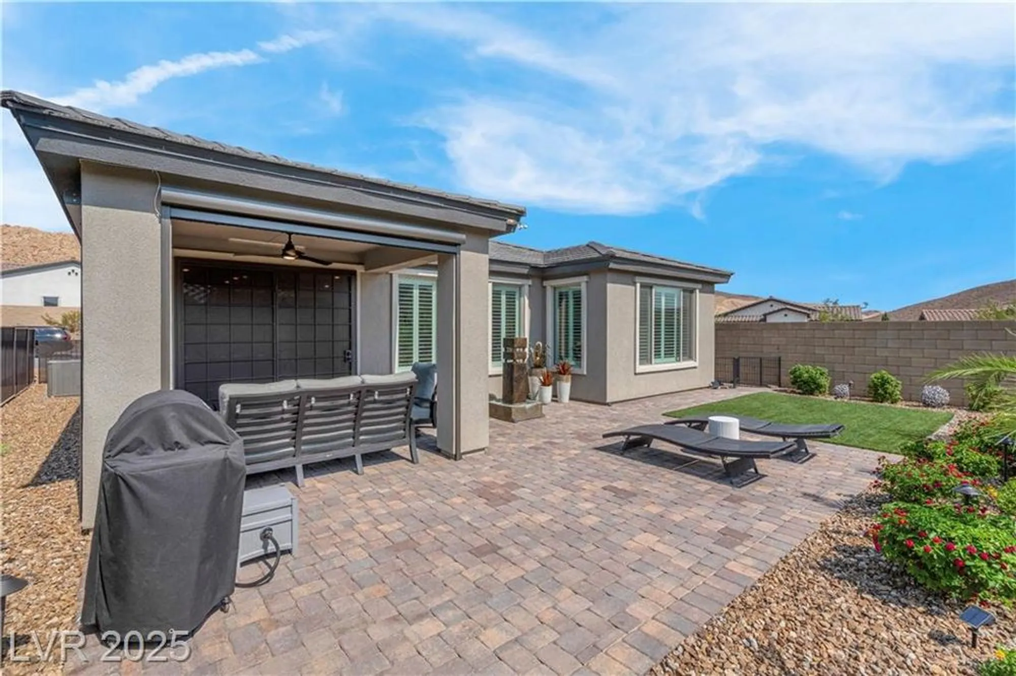 Property Slideshow image 42 of 69 | 124 lake oasis st, Henderson, NV, 89011