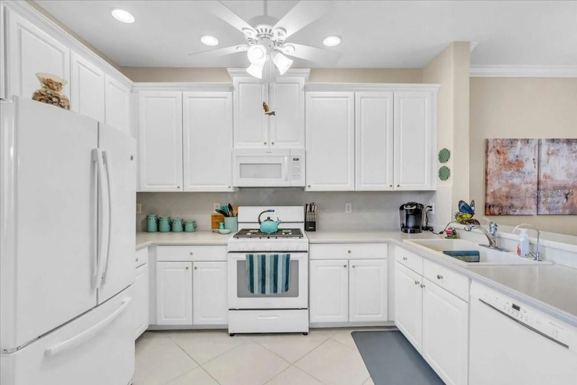 Property Slideshow image 15 of 59 | 8151 victoria falls cir, Sarasota, FL, 34243