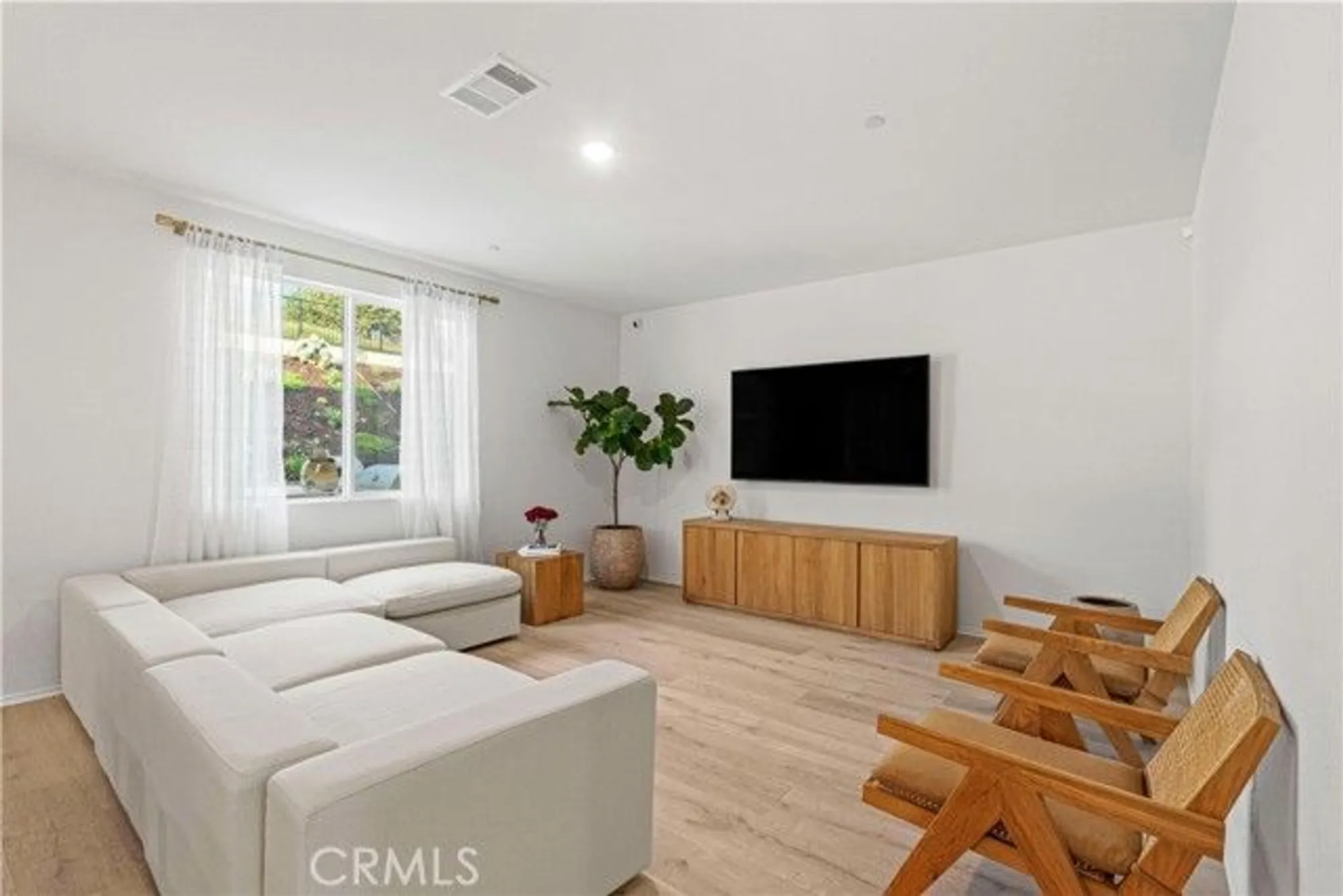 Property Slideshow image 19 of 31 | 11800 starlily ct, Corona, CA, 92883