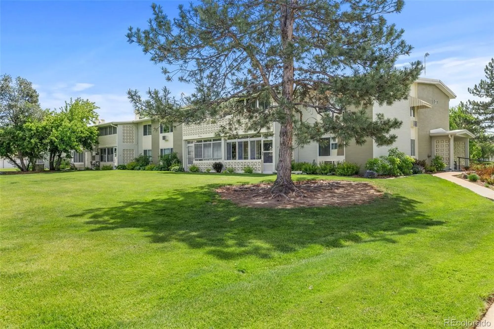 Property Slideshow image 33 of 43 | 9320 e center ave apt 4b, Denver, CO, 80247