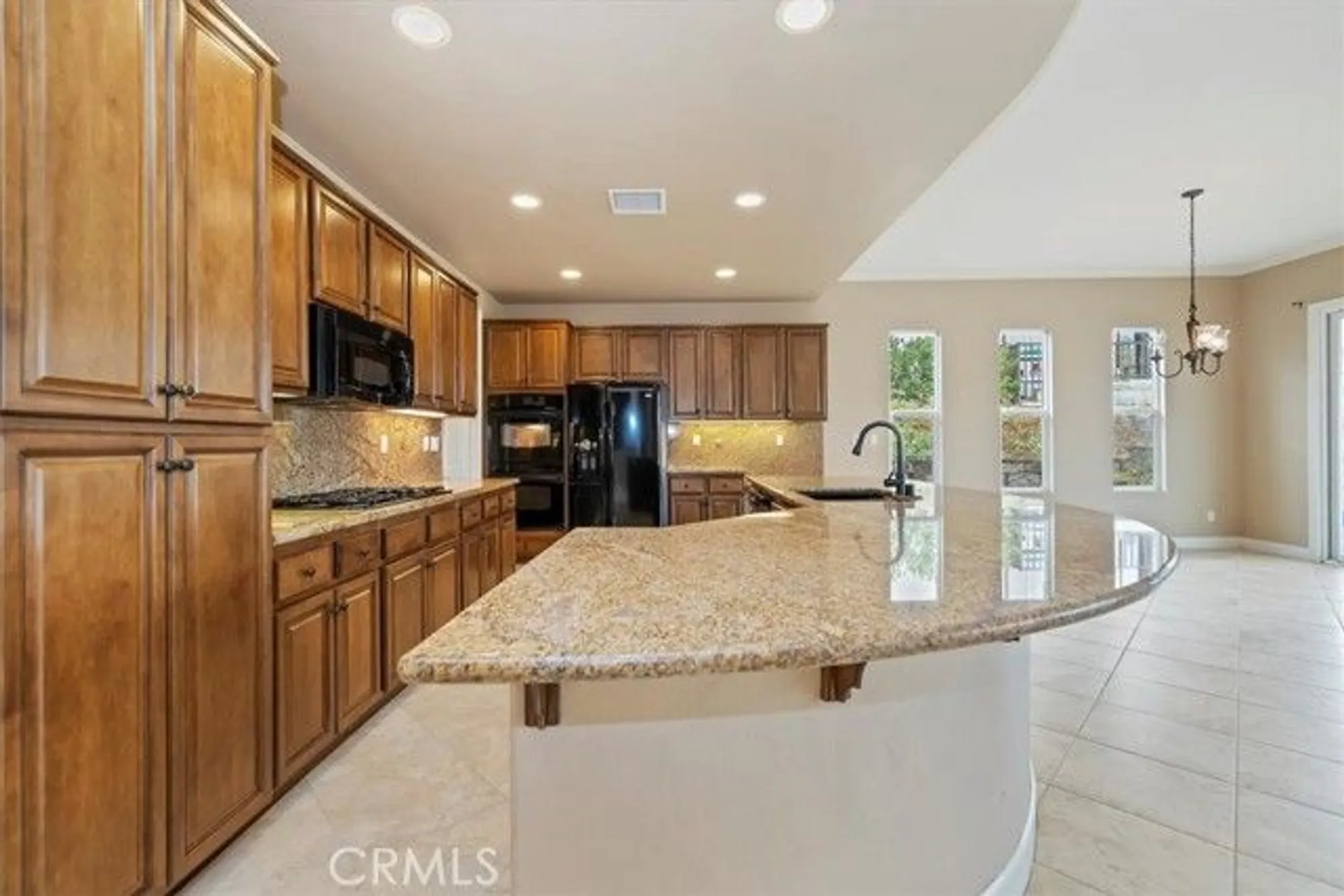 Property Slideshow image 28 of 48 | 23833 fawnskin dr, Corona, CA, 92883
