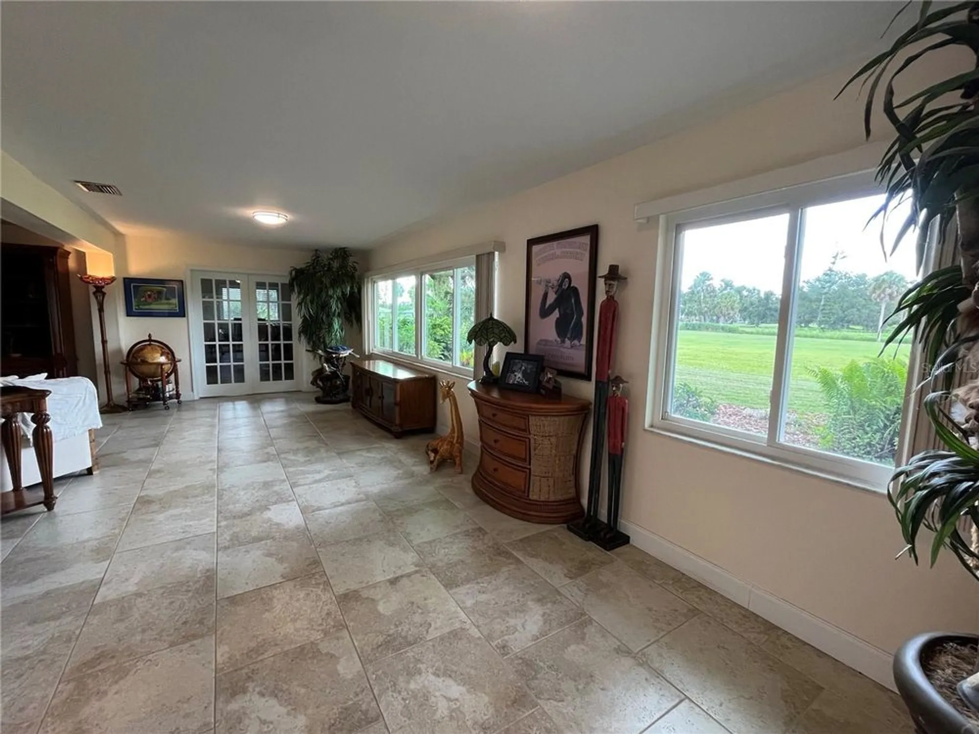 Property Slideshow image 15 of 52 | 3337 spring mill cir, Sarasota, FL, 34239