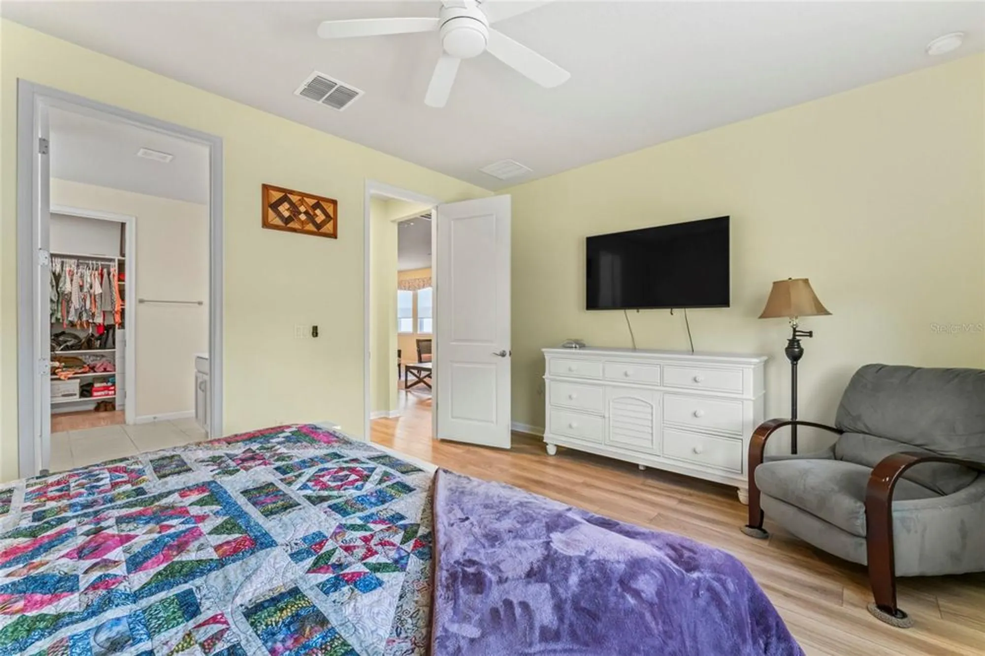 Property Slideshow image 25 of 47 | 3764 maxwell park dr, Sun City Center, FL, 33573