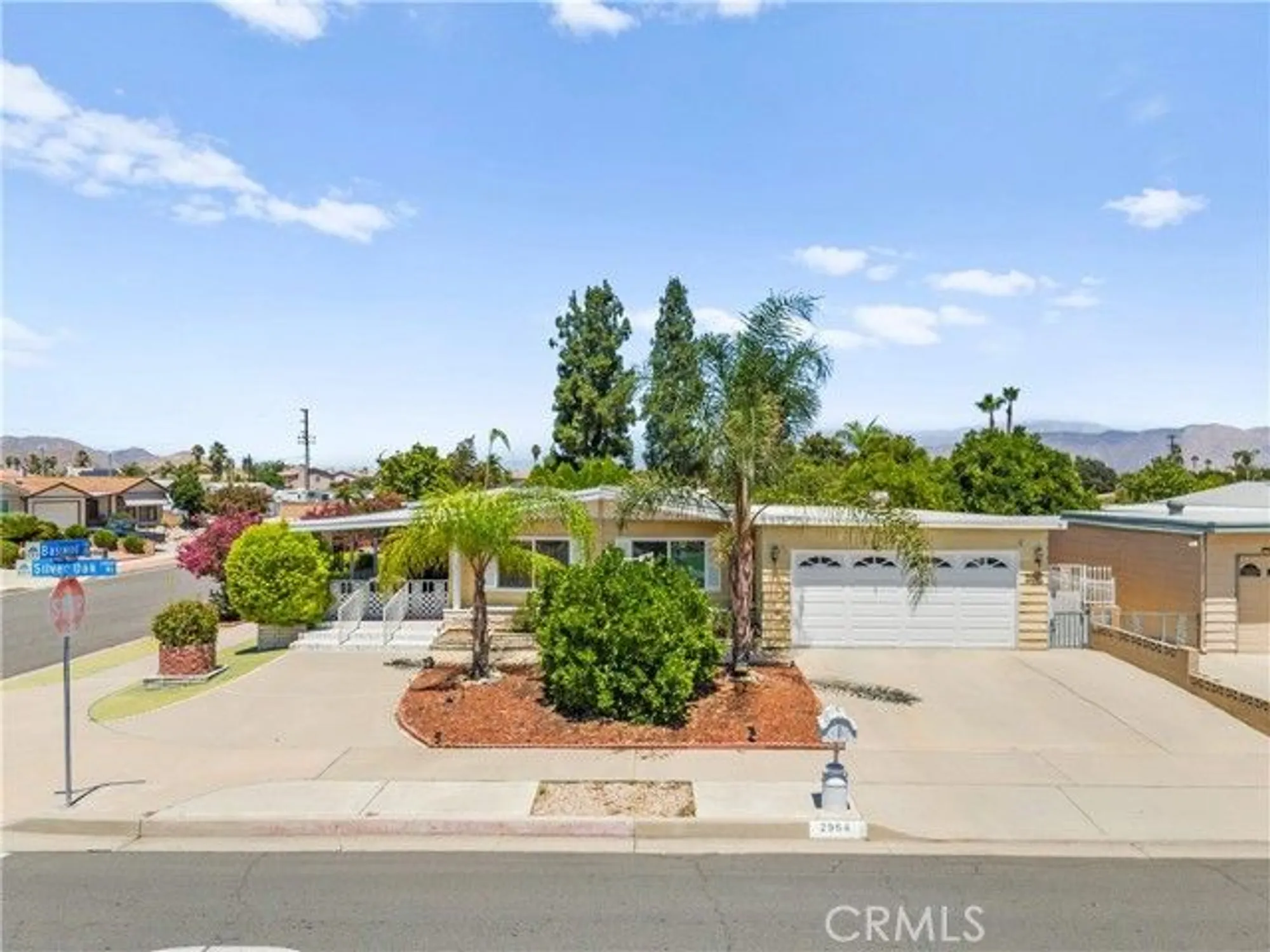 Property Slideshow image 9 of 60 | 2964 silver oak way, Hemet, CA, 92545