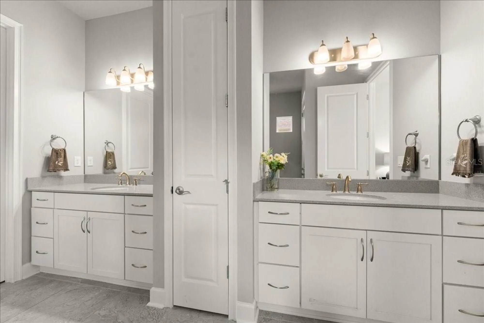 Property Slideshow image 19 of 67 | 827 creekwood dr, Ormond Beach, FL, 32174