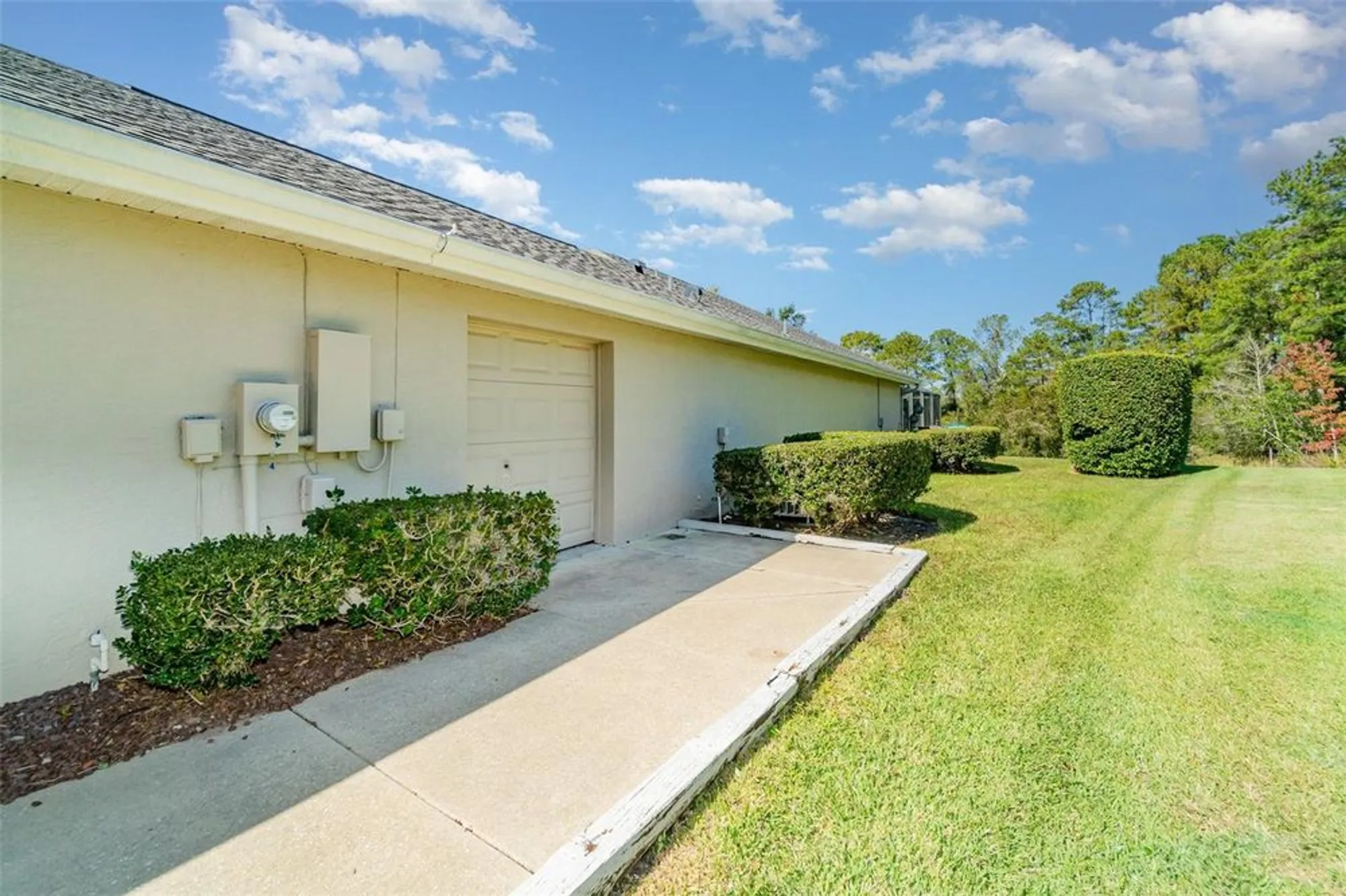 Property Slideshow image 4 of 22 | 2250 chase ct, Mount Dora, FL, 32757