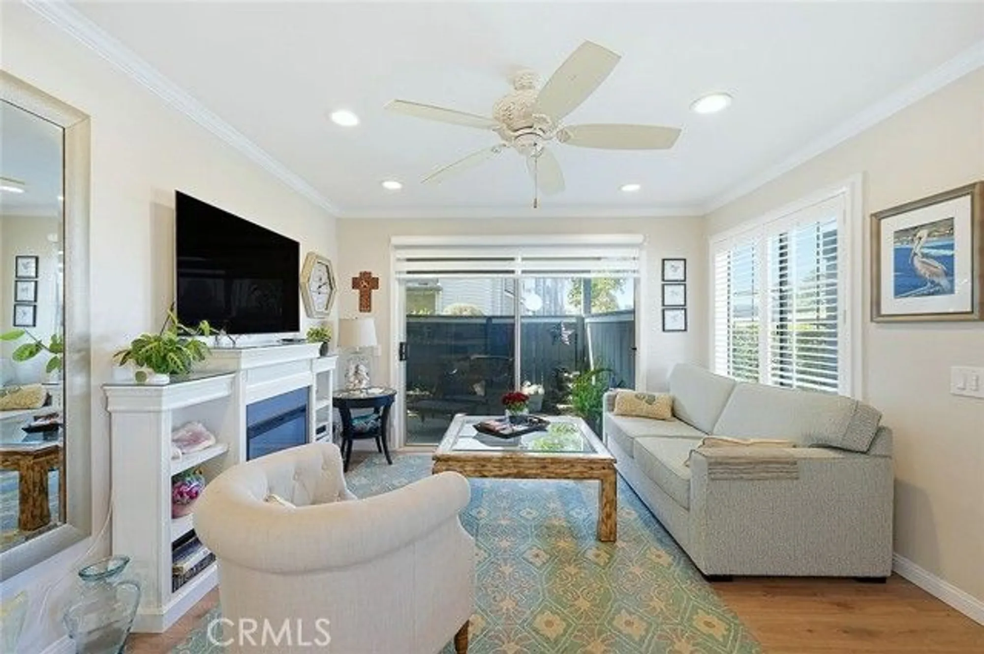 Property Slideshow image 5 of 40 | 18272 parkview ln 101, Huntington Beach, CA, 92648