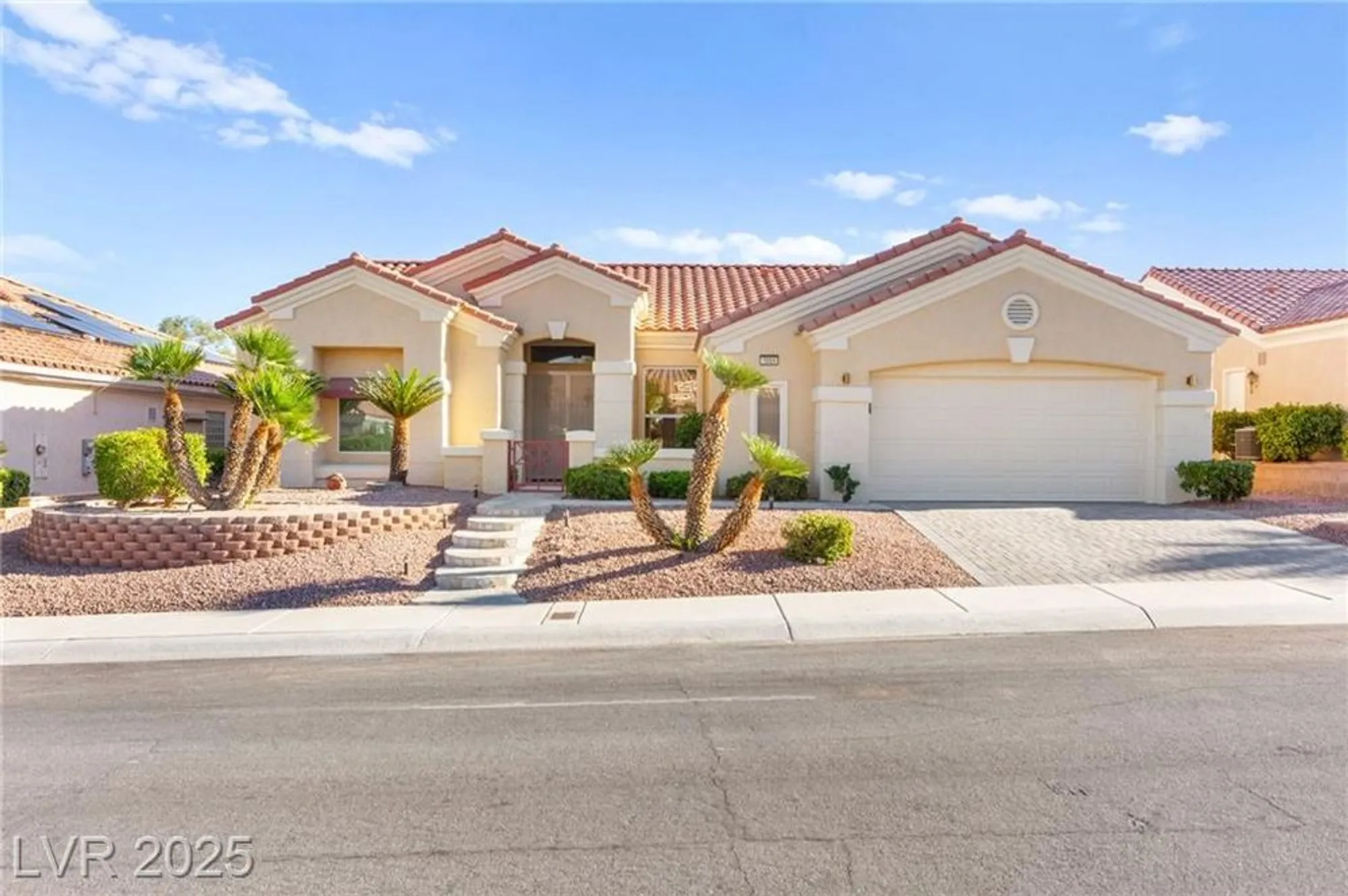 Property Slideshow image 2 of 99 | 3004 darby falls dr, Las Vegas, NV, 89134