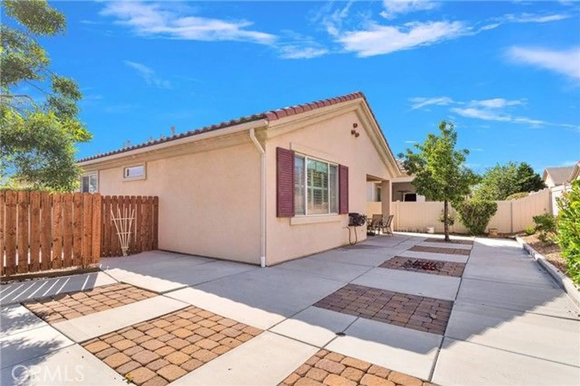 Property Slideshow image 24 of 45 | 11170 avonlea rd, Apple Valley, CA, 92308