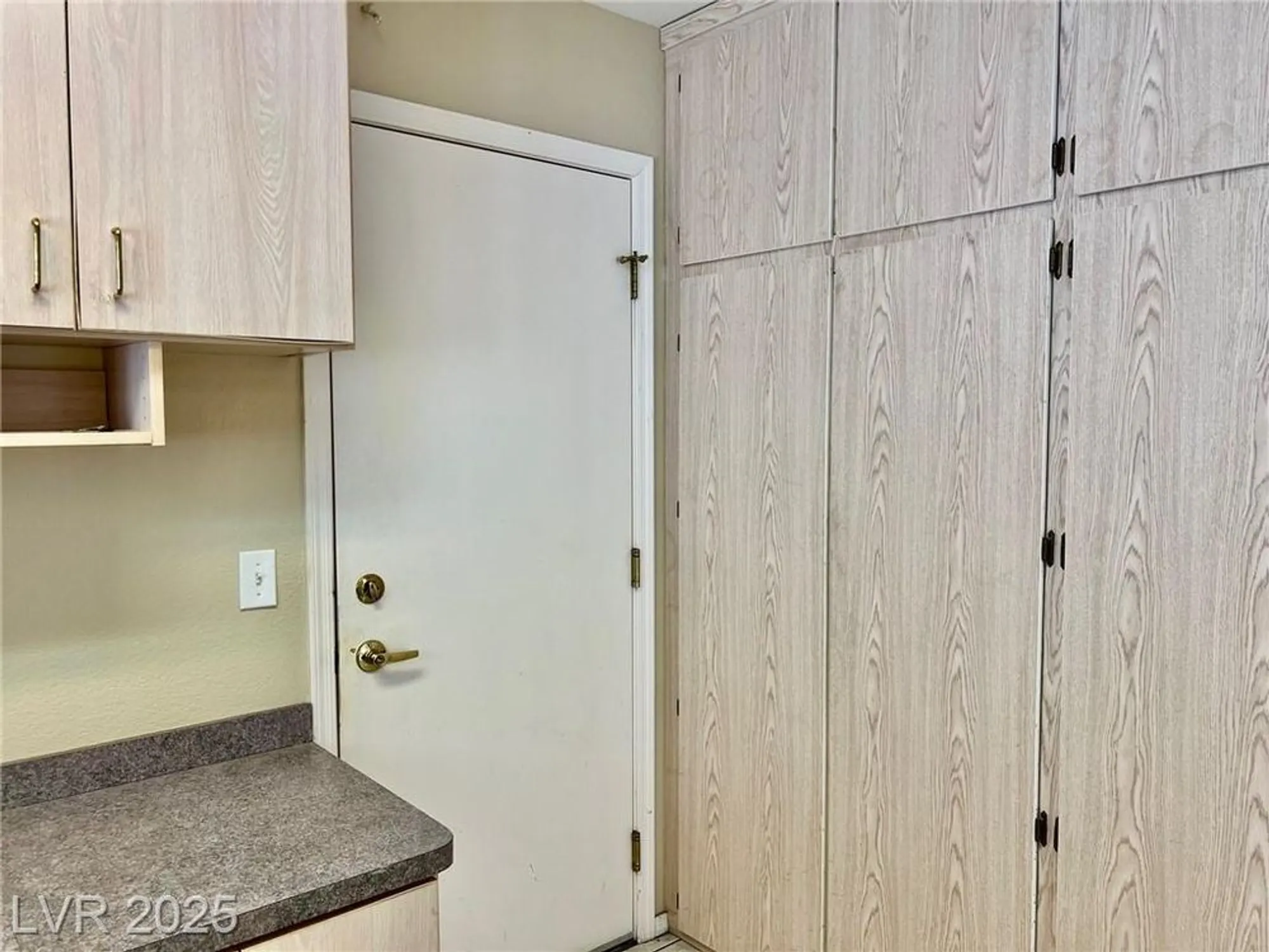 Property Slideshow image 19 of 23 | 3004 lotus hill dr, Las Vegas, NV, 89134