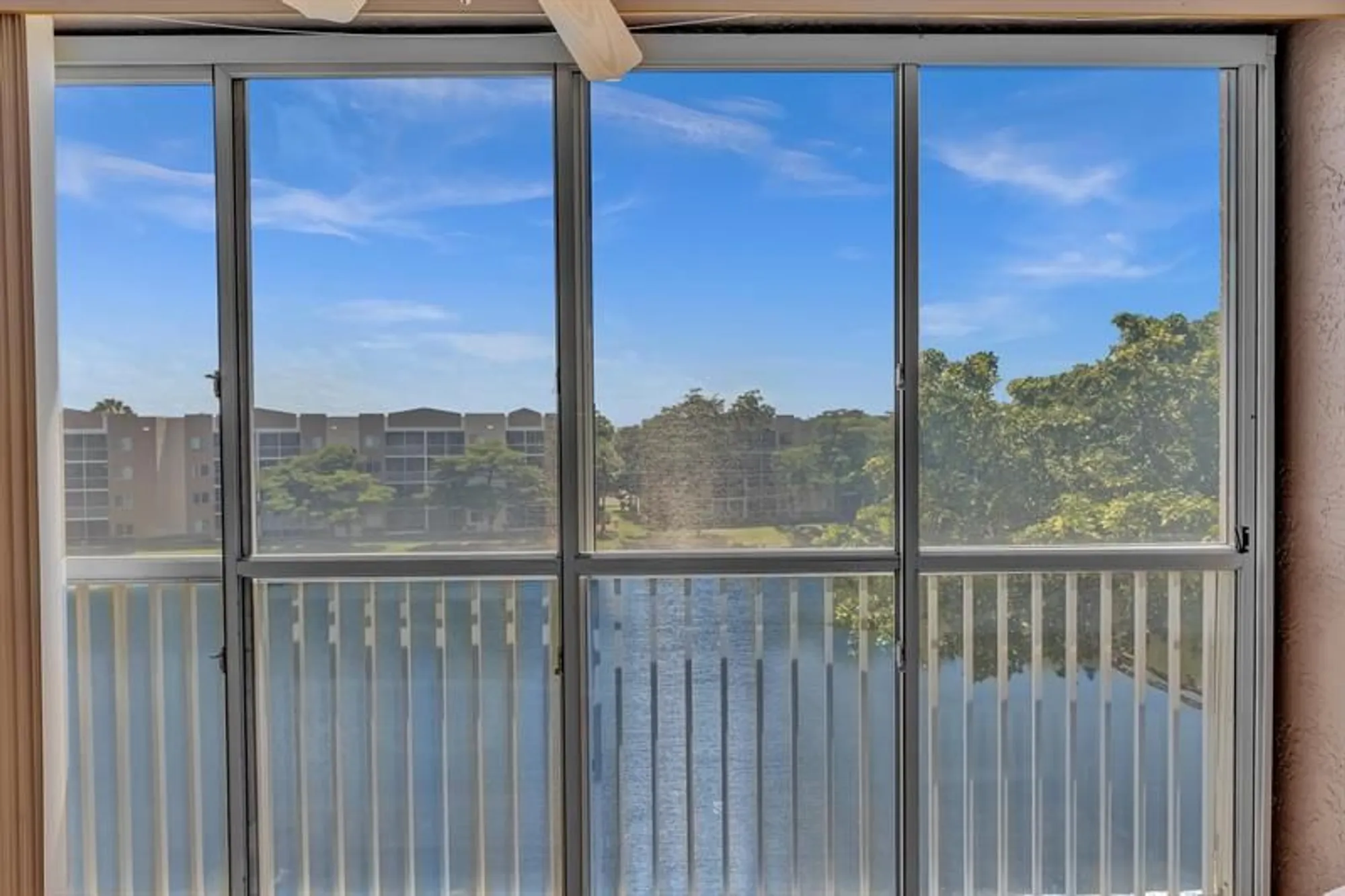 Property Slideshow image 38 of 72 | 9560 weldon cir apt j413, Fort Lauderdale, FL, 33321