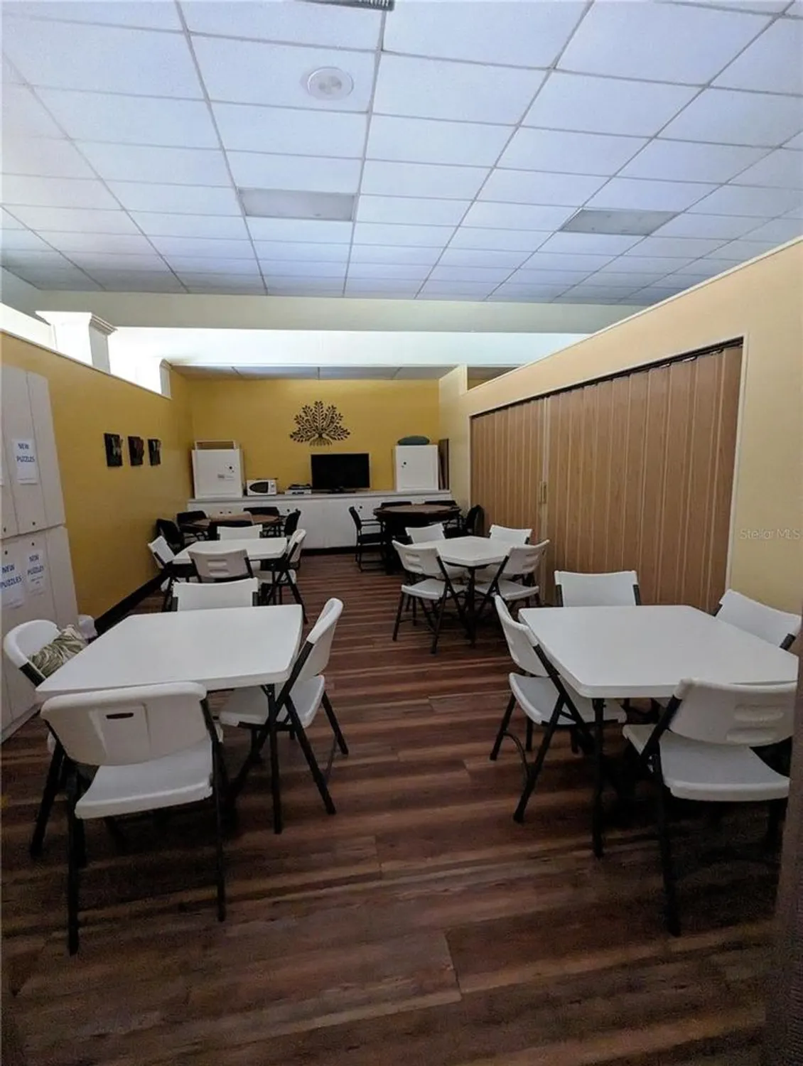 Property Slideshow image 55 of 61 | 4725 cove cir apt 908, St Petersburg, FL, 33708