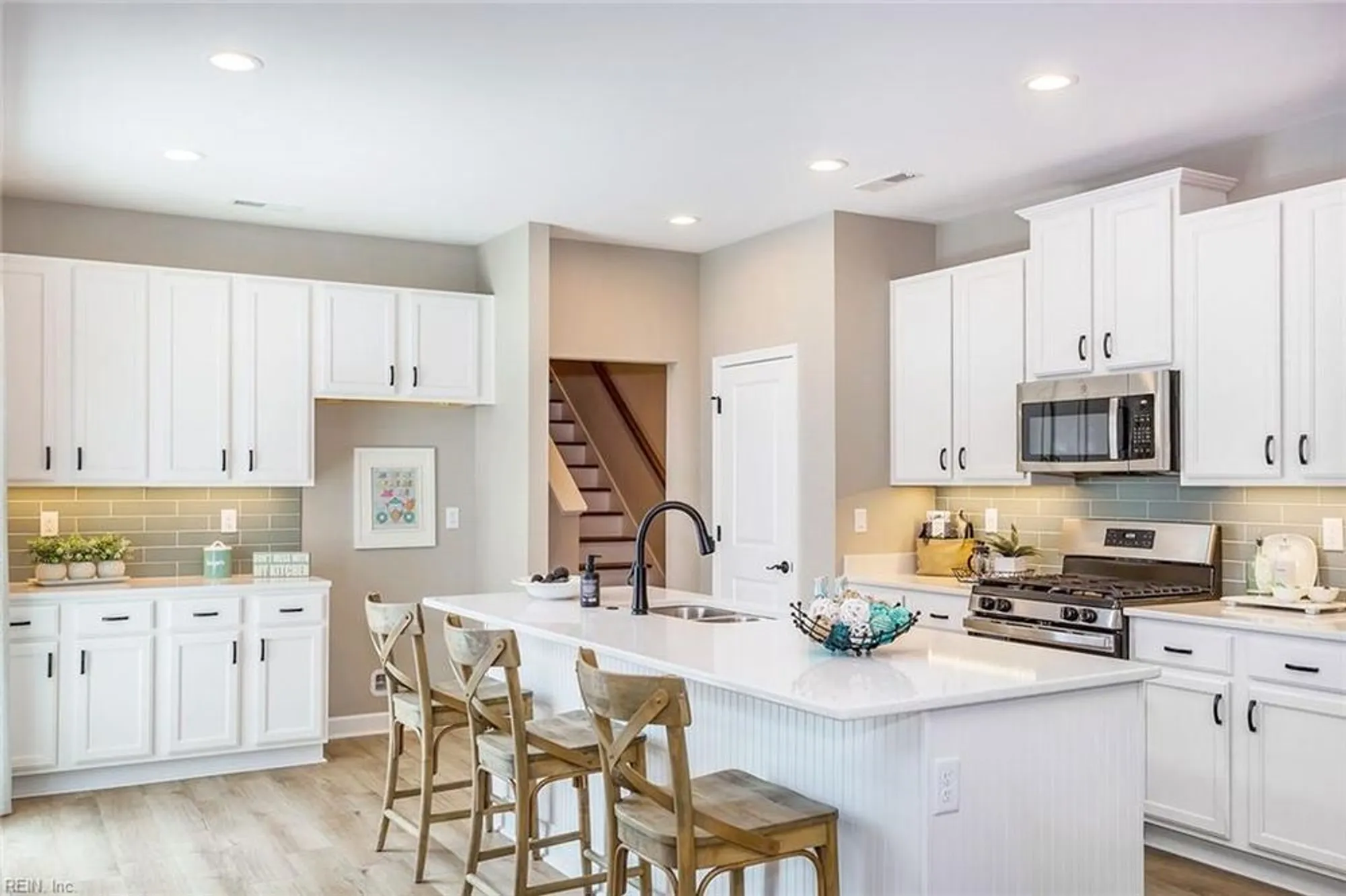 Property Slideshow image 34 of 47 | 2000 venture way b, Suffolk, VA, 23434