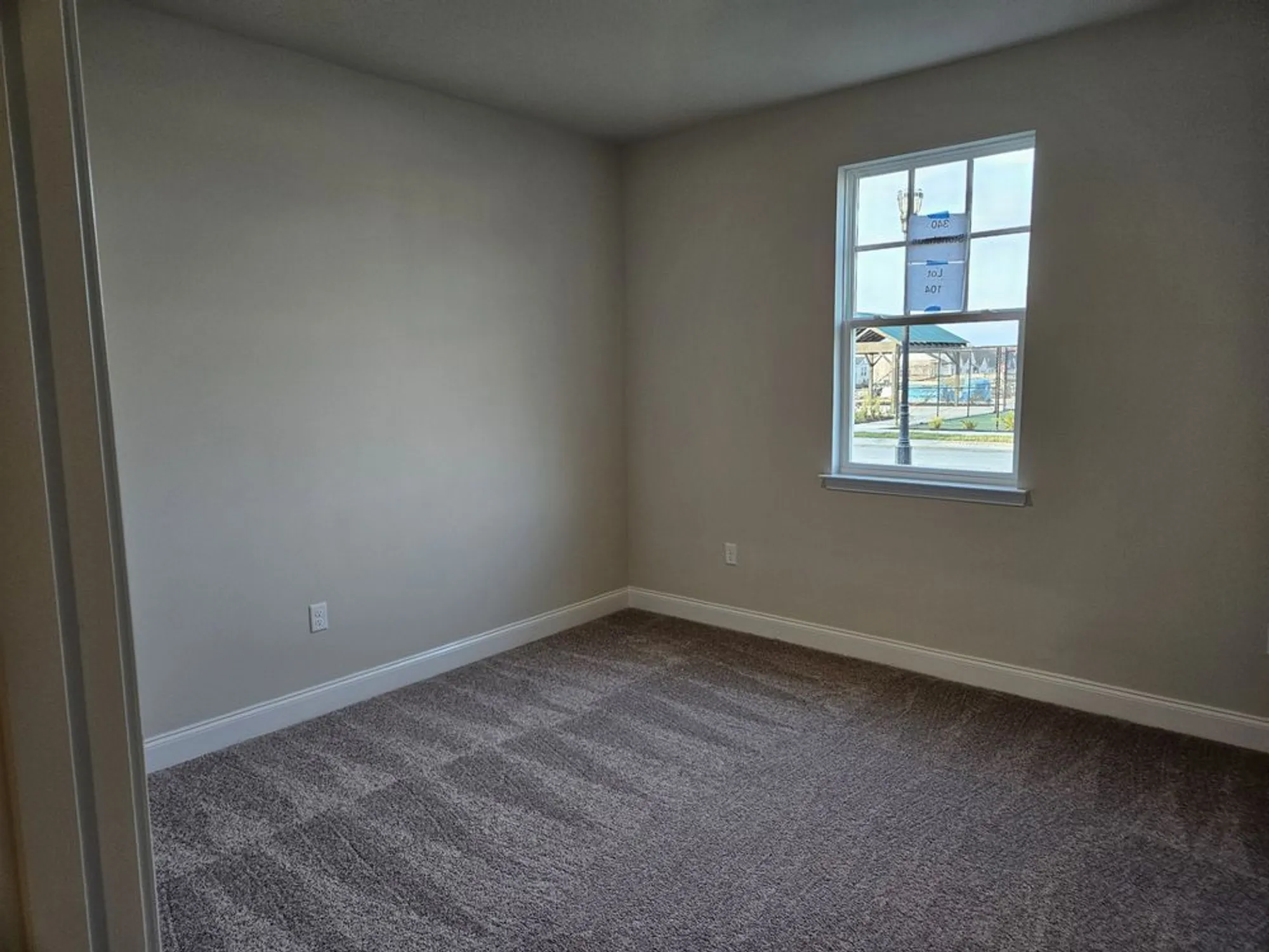 Property Slideshow image 6 of 40 | 340 stonehaus cir, Antioch, TN, 37013