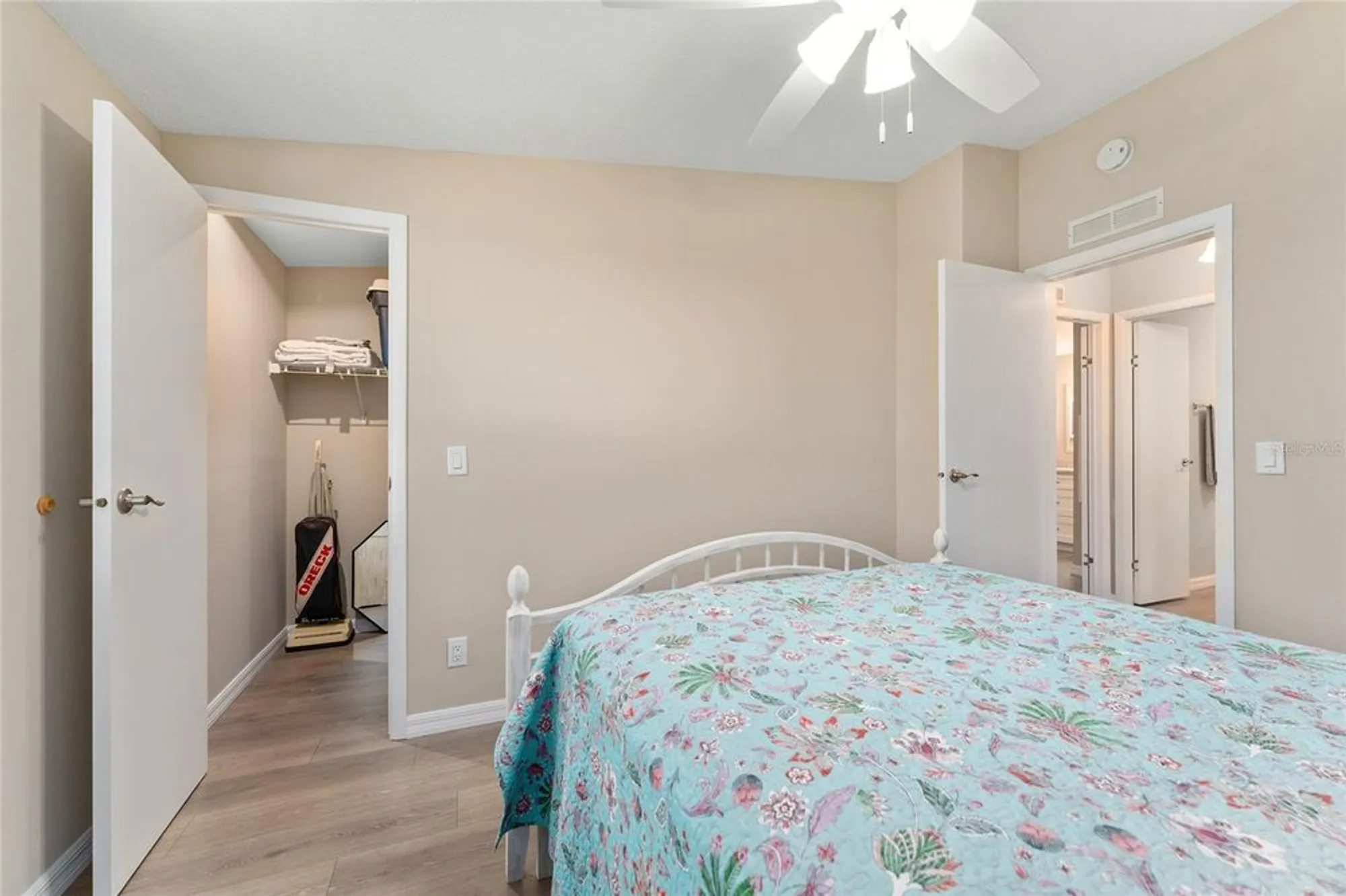 Property Slideshow image 40 of 67 | 1607 doral cir, Lady Lake, FL, 32159