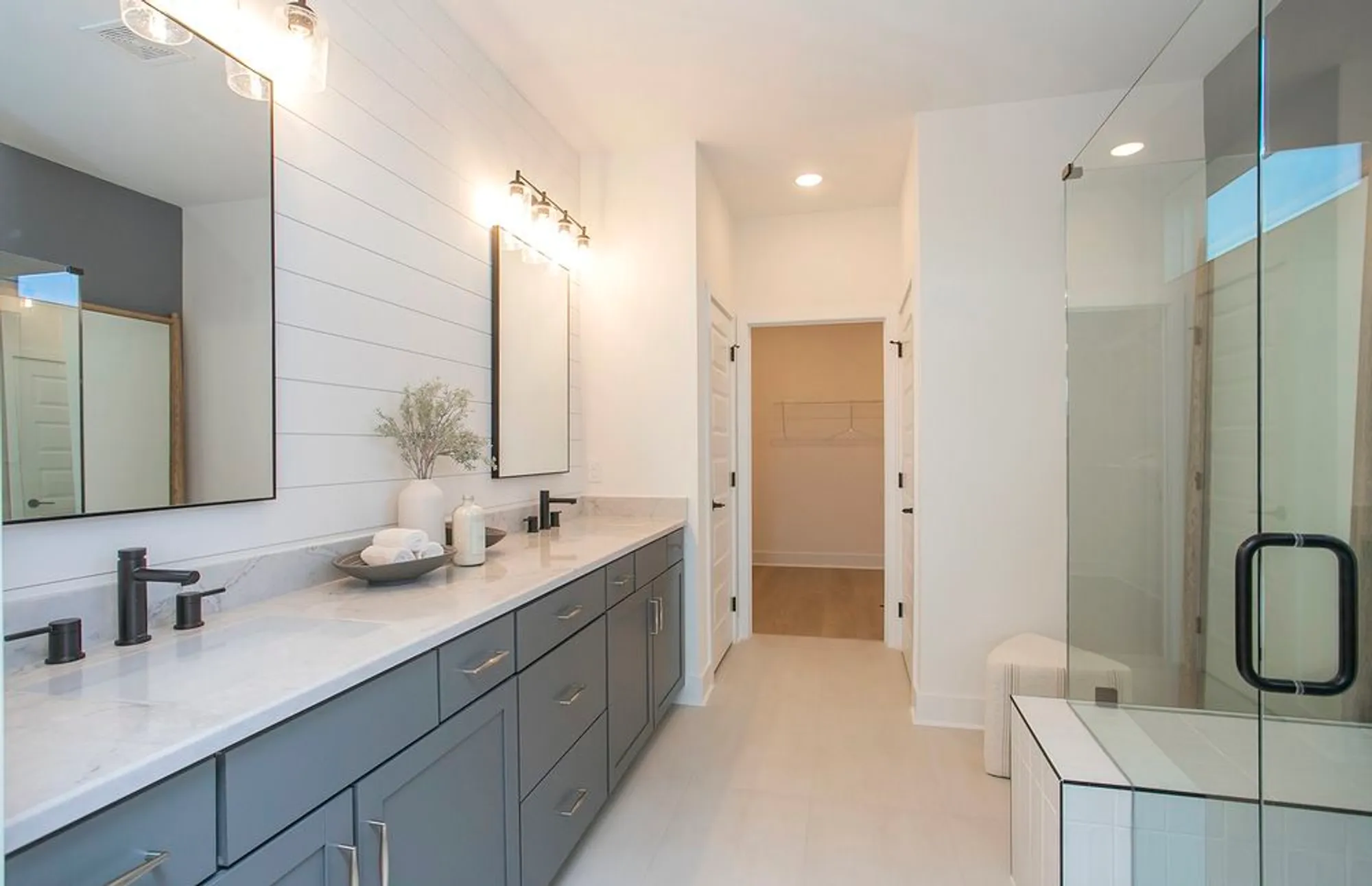 Property Slideshow image 43 of 53 | 806 everglade dr, Lebanon, TN, 37090