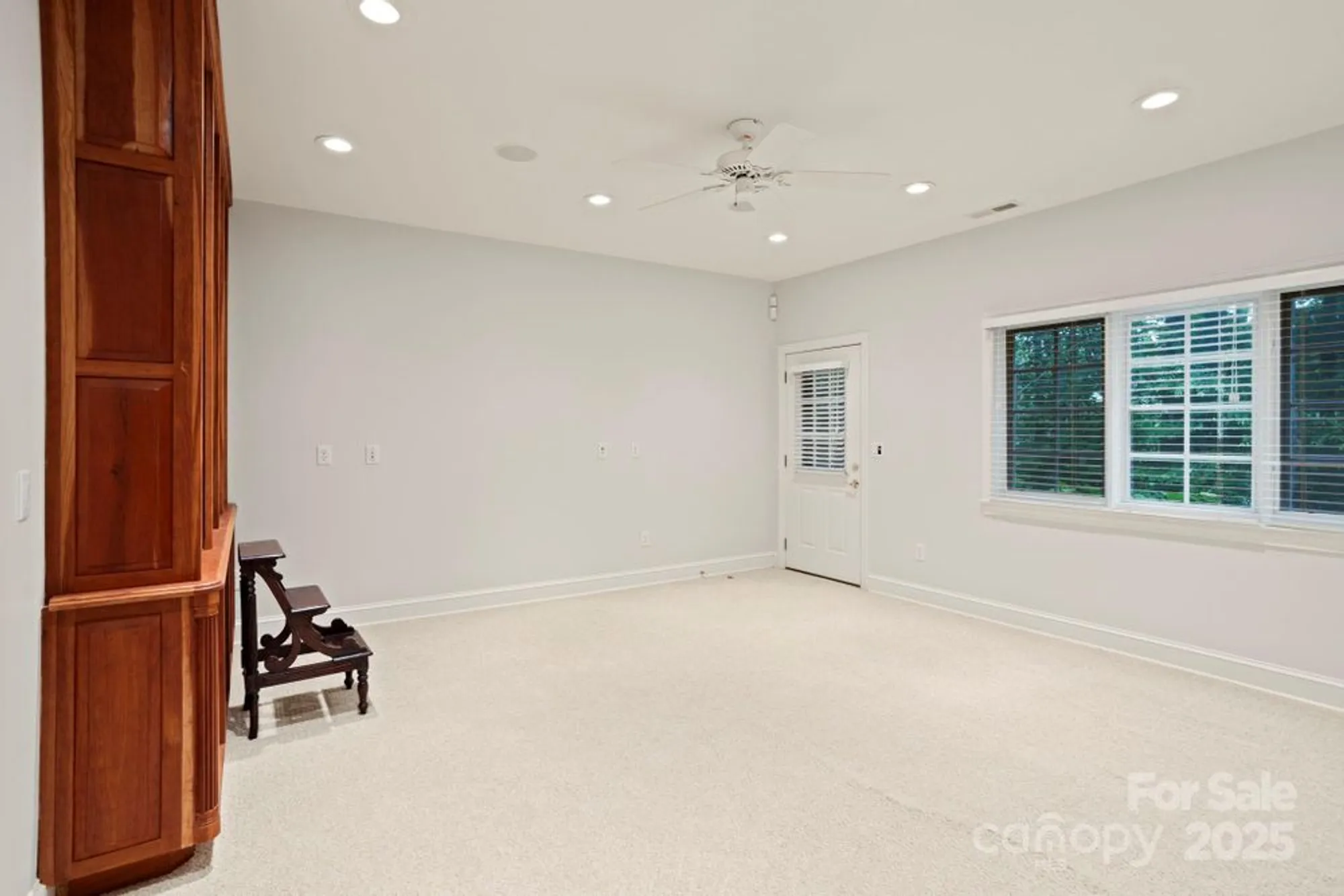 Property Slideshow image 34 of 48 | 132 berry creek dr, Flat Rock, NC, 28731