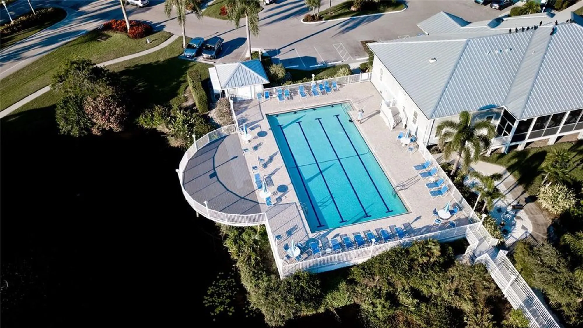 Property Slideshow image 37 of 46 | 512 sanderling cir, Bradenton, FL, 34209